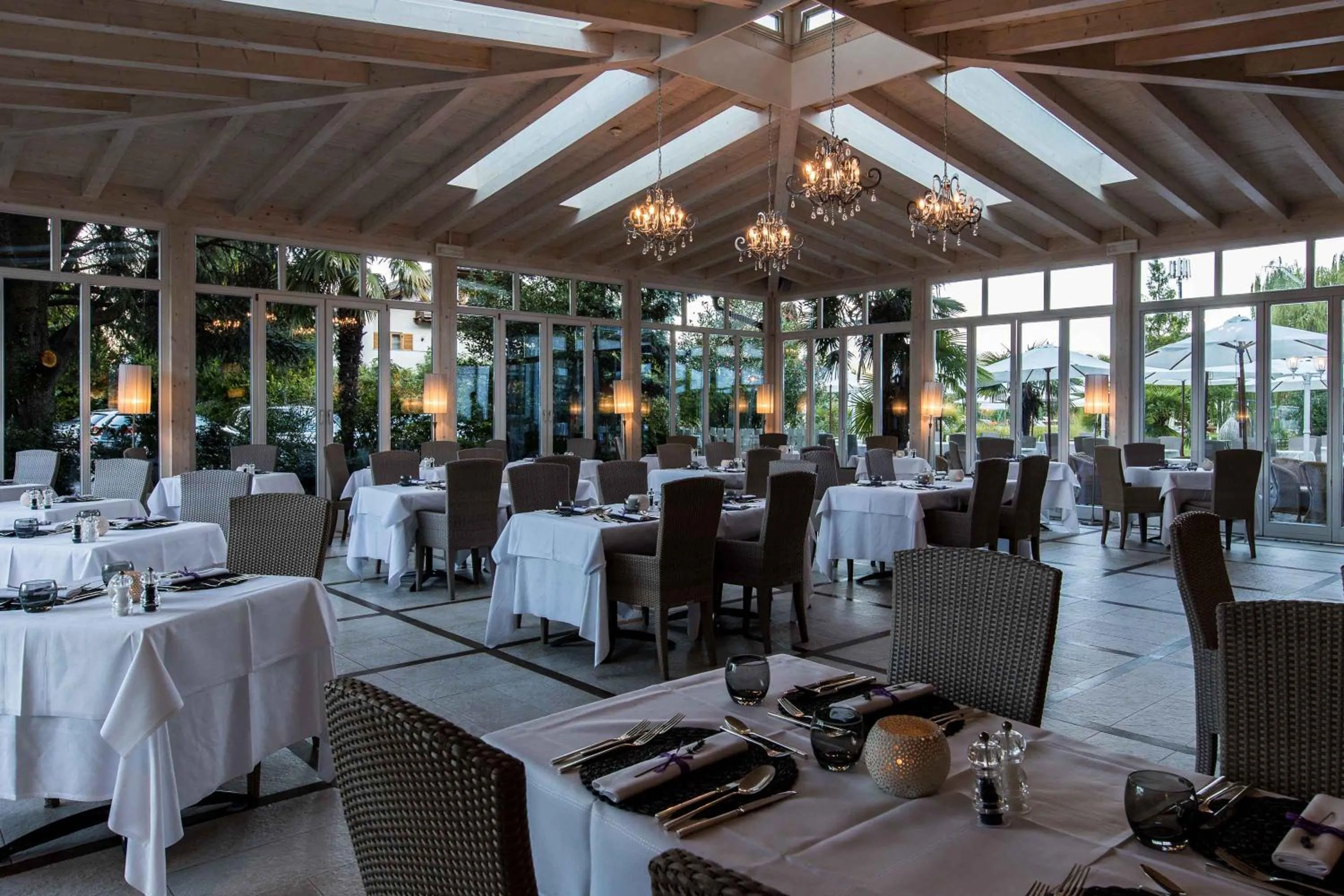 Restaurant/places to eat in Hotel Weingarten