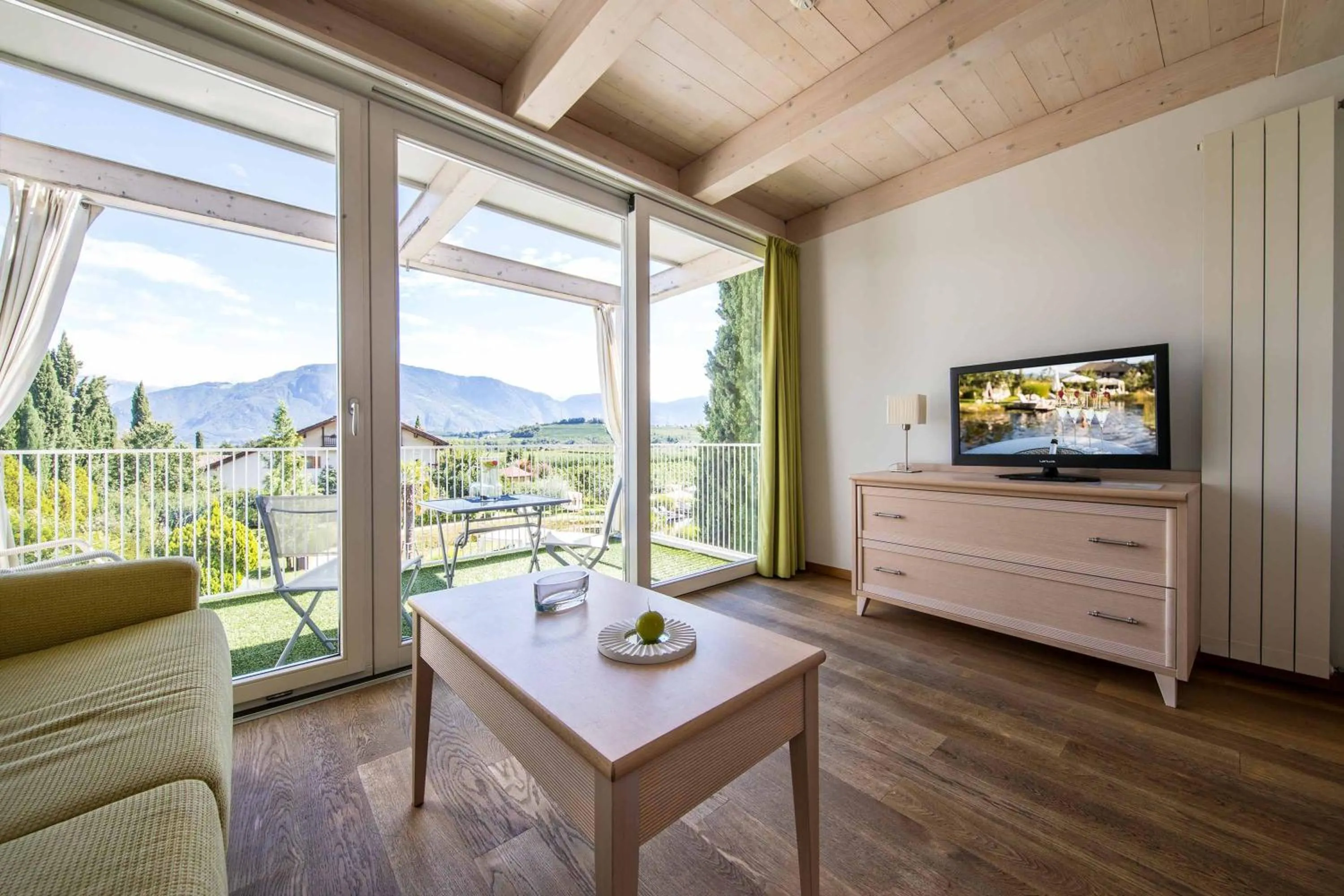 Photo of the whole room in Hotel Weingarten