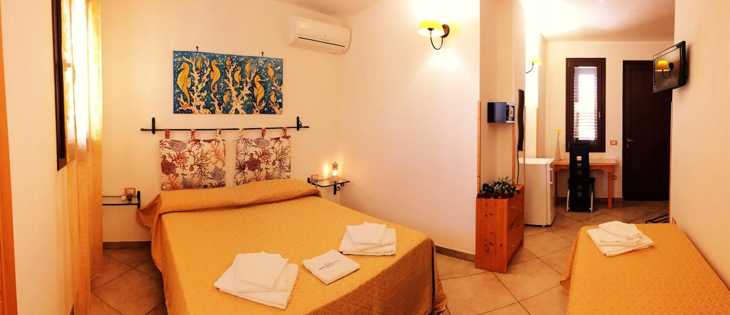 Photo of the whole room in B&B MareIncantato