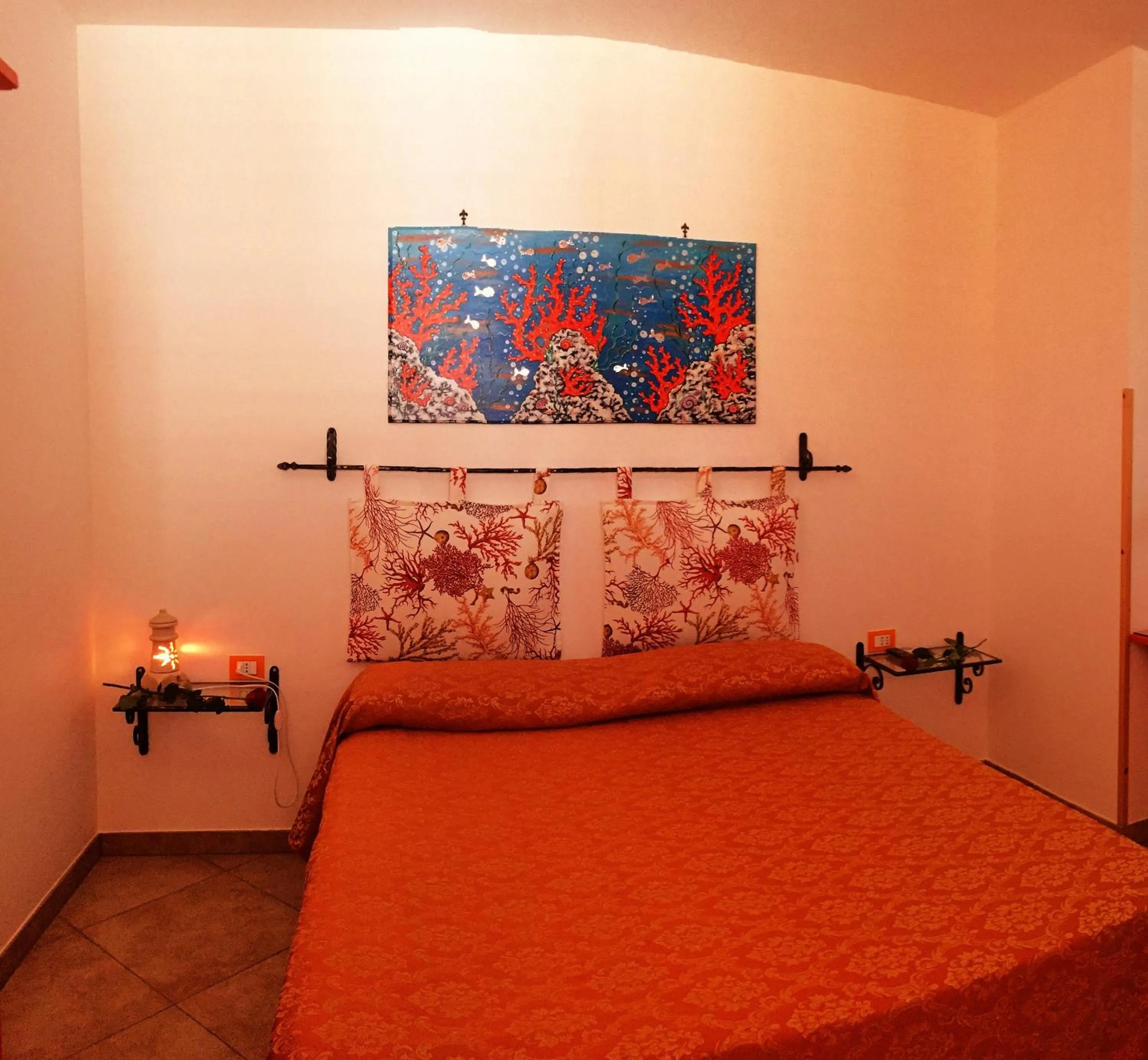 Decorative detail in B&B MareIncantato