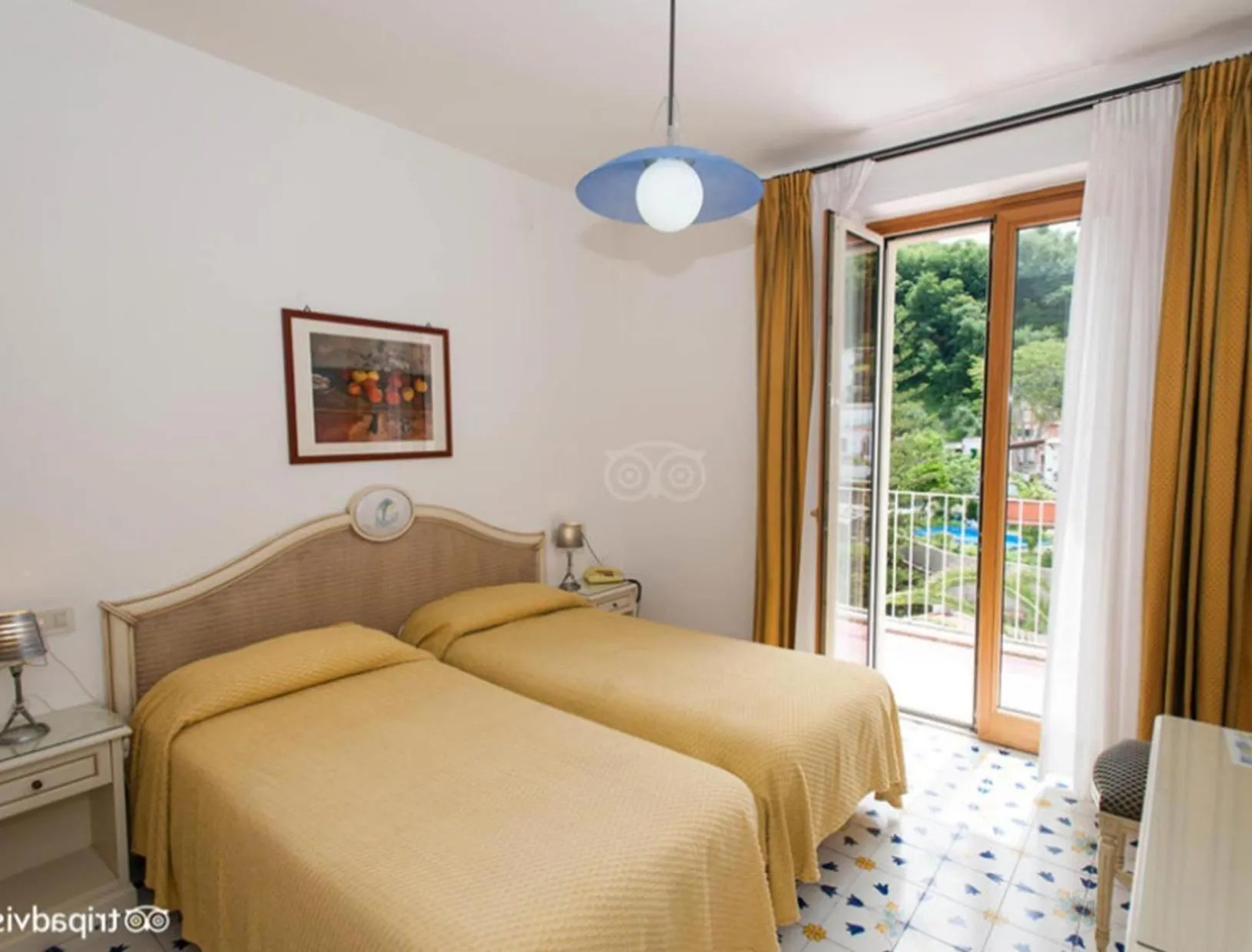 Bed in Hotel Gran Paradiso