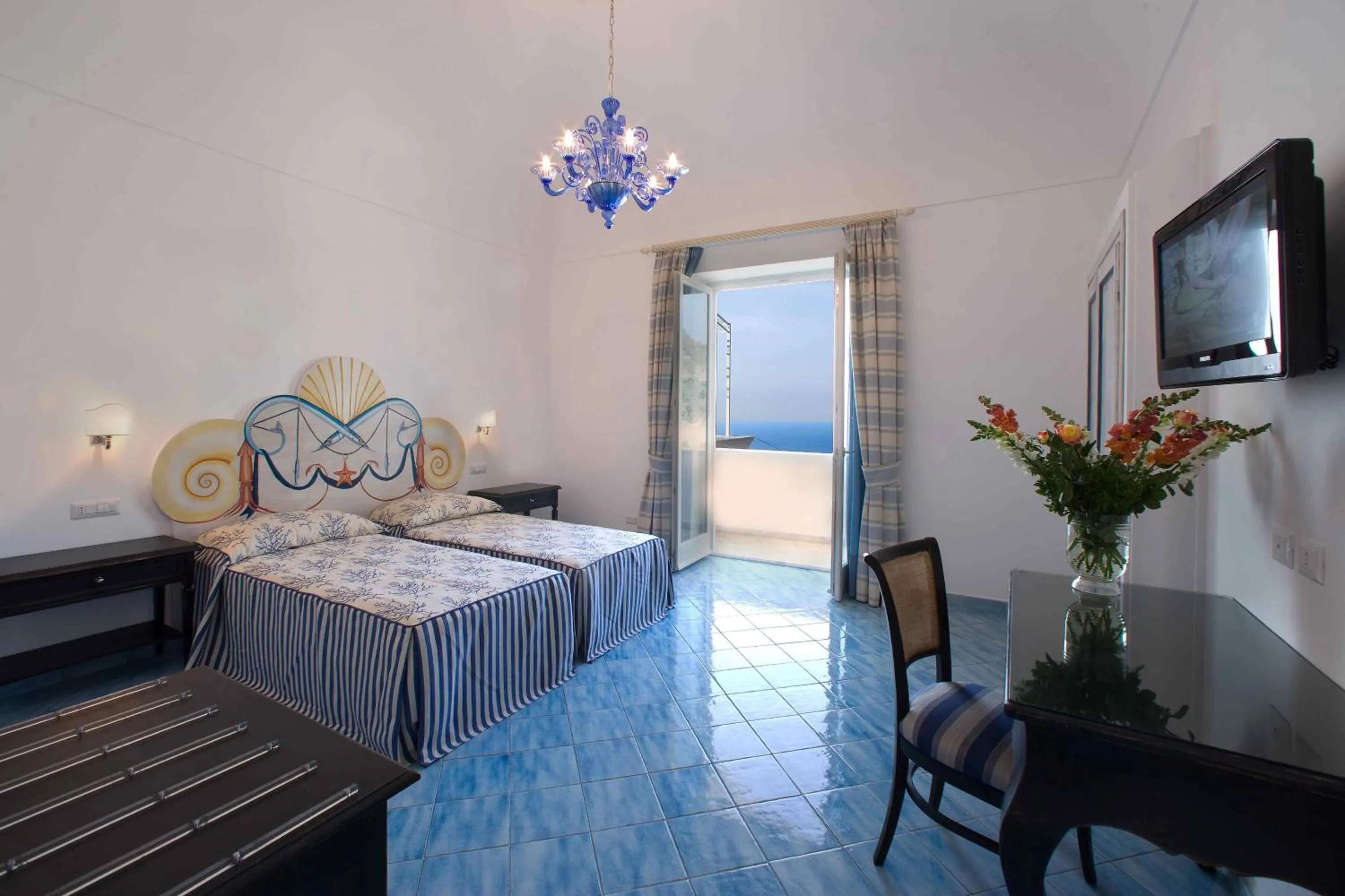 View (from property/room), Bed in Palazzo Marzoli charme Resort - Small Luxury Hotel