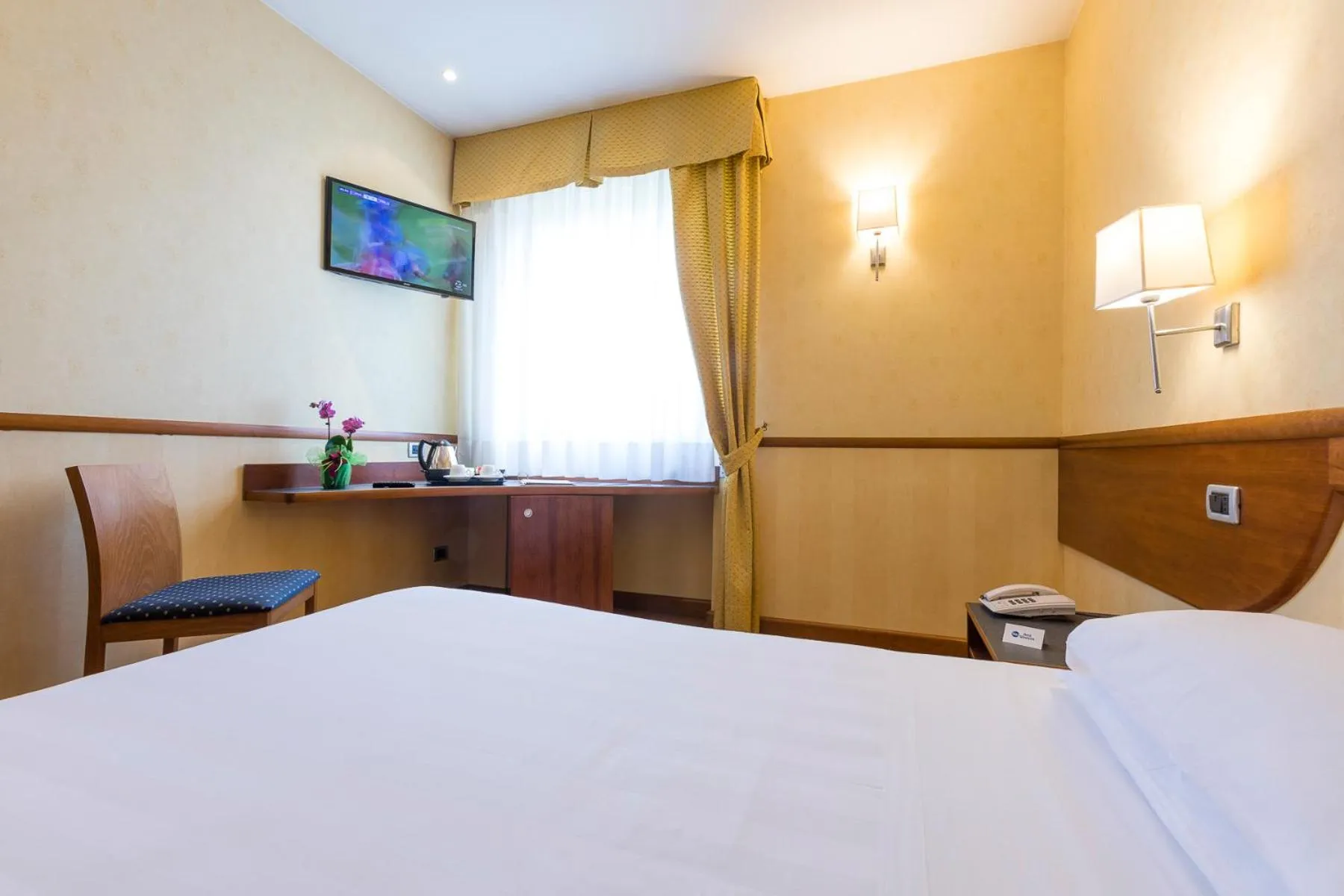 Photo of the whole room, Bed in Best Western Hotel I Colli