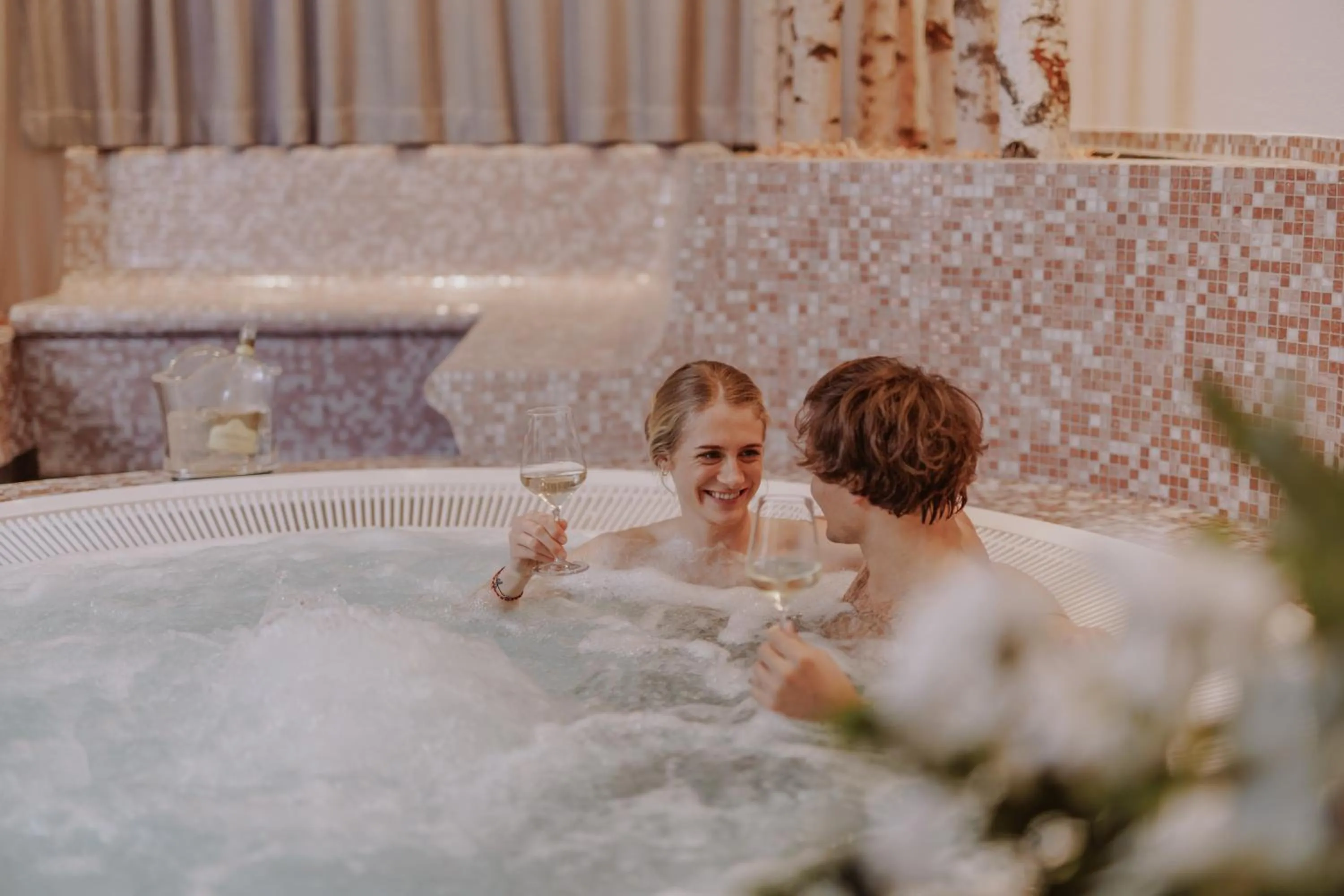 Hot Tub in HOTEL POST alpine cityflair