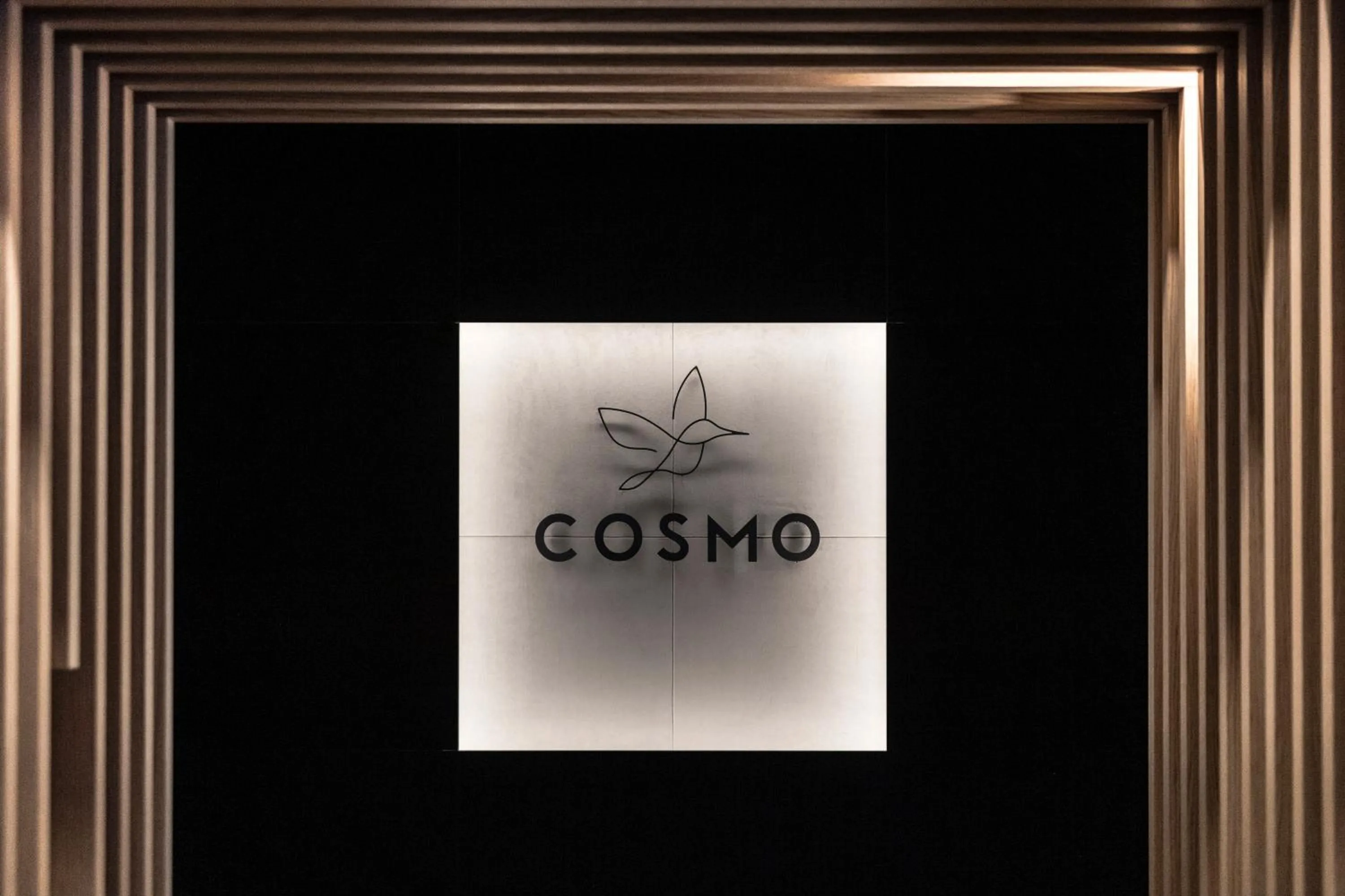 Lounge or bar in HOTEL POST alpine cityflair