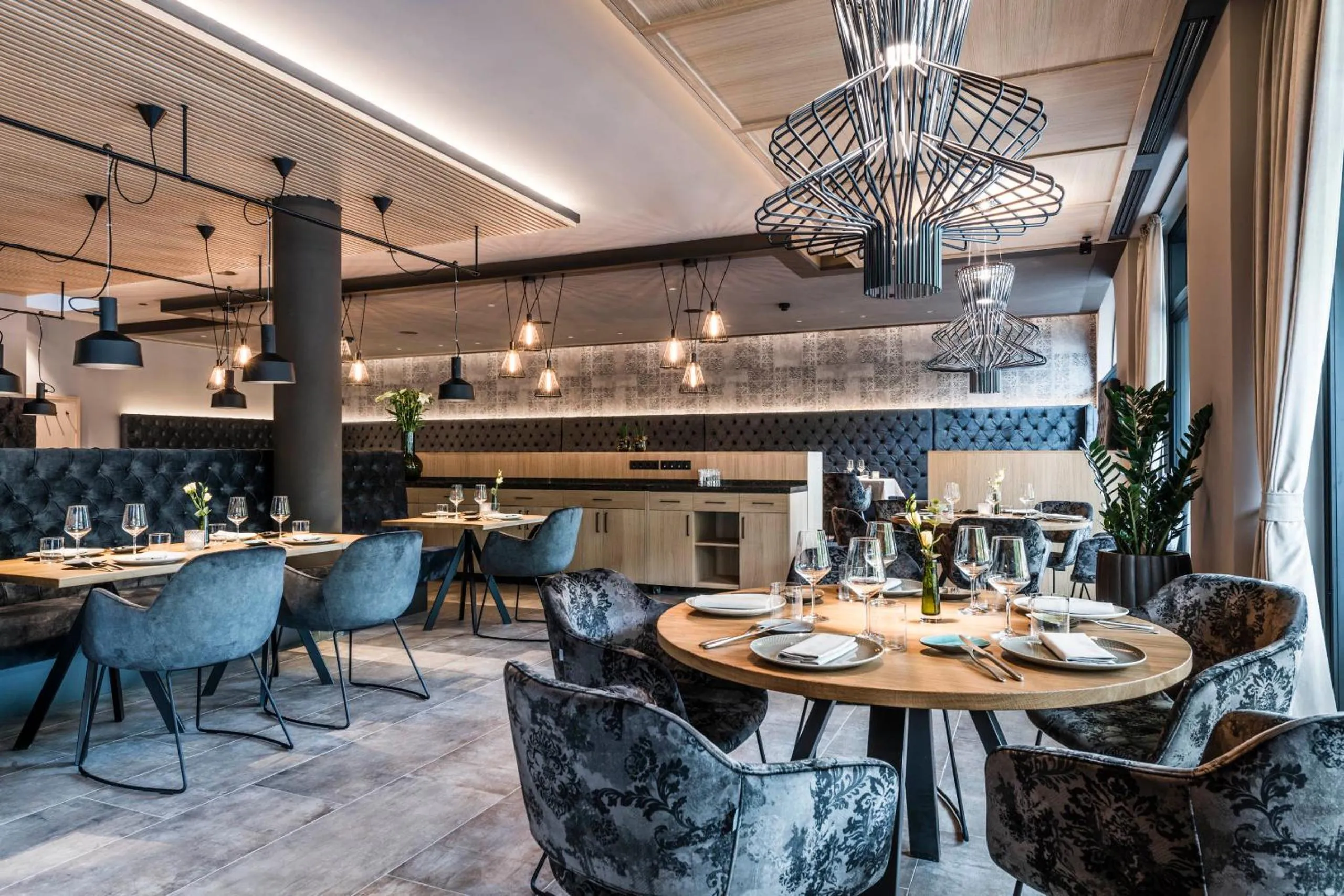 Seating area in HOTEL POST alpine cityflair