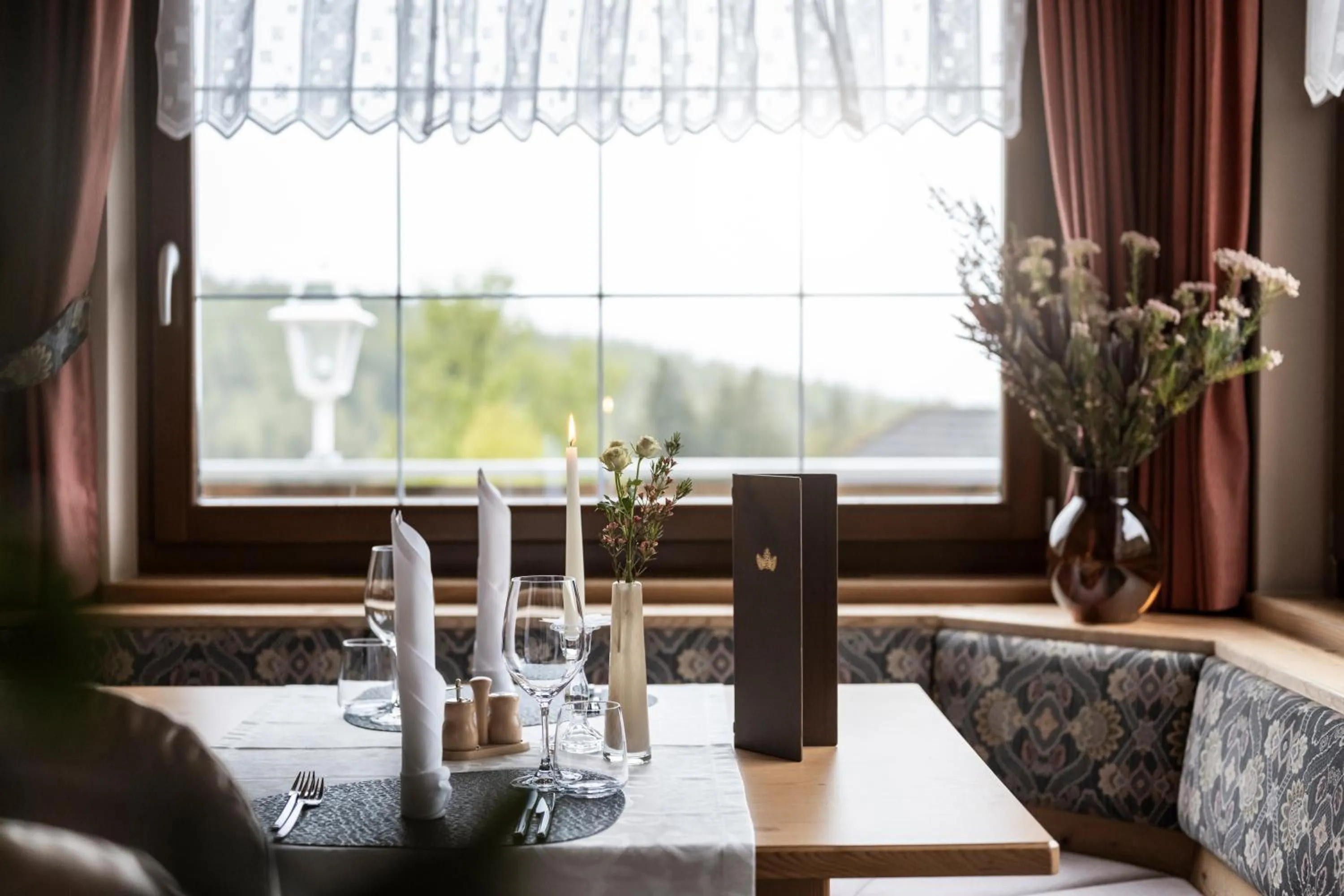 Restaurant/places to eat in Naturhotel Miraval