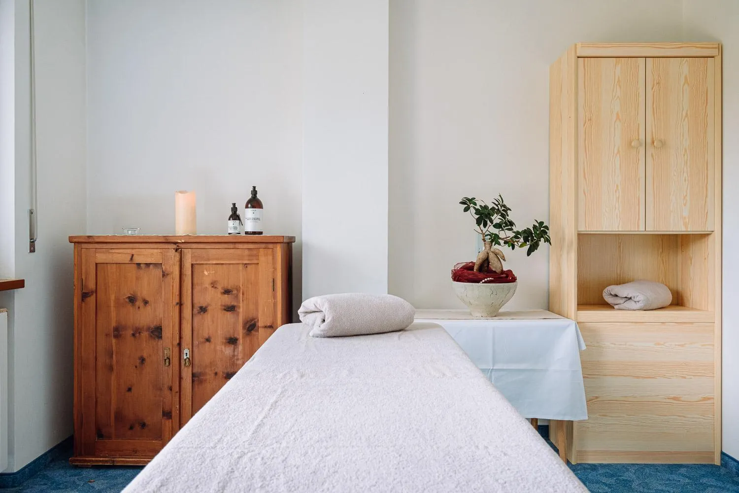 Massage, Bed in Naturhotel Miraval