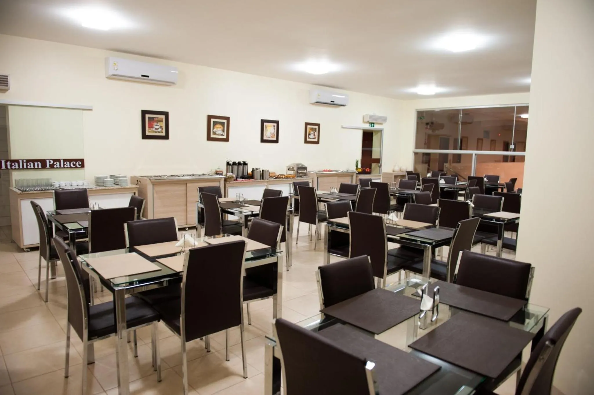 Italian Palace Hotel
