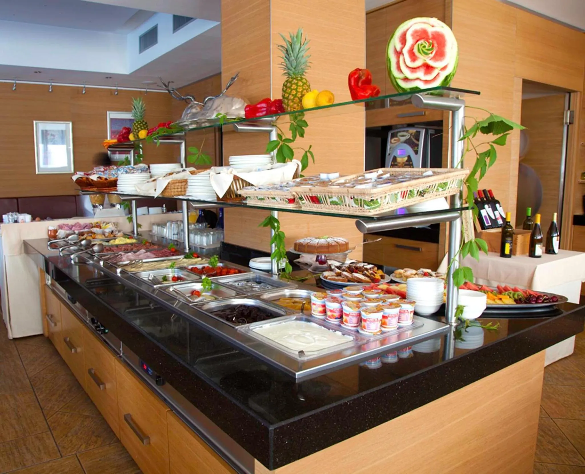 Restaurant/places to eat in Hotel Katja