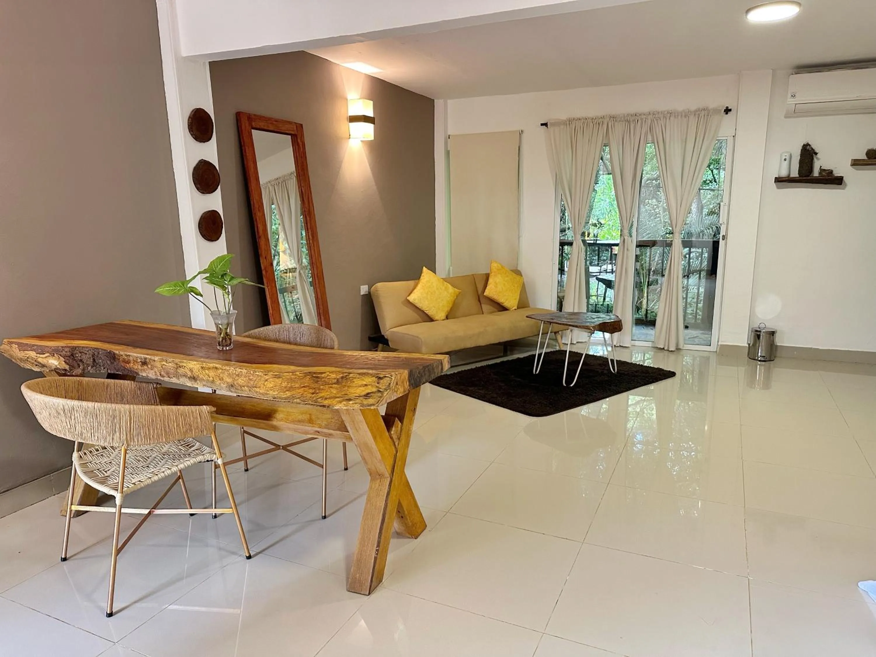 Living room in Hotel La Casablanca Tayrona