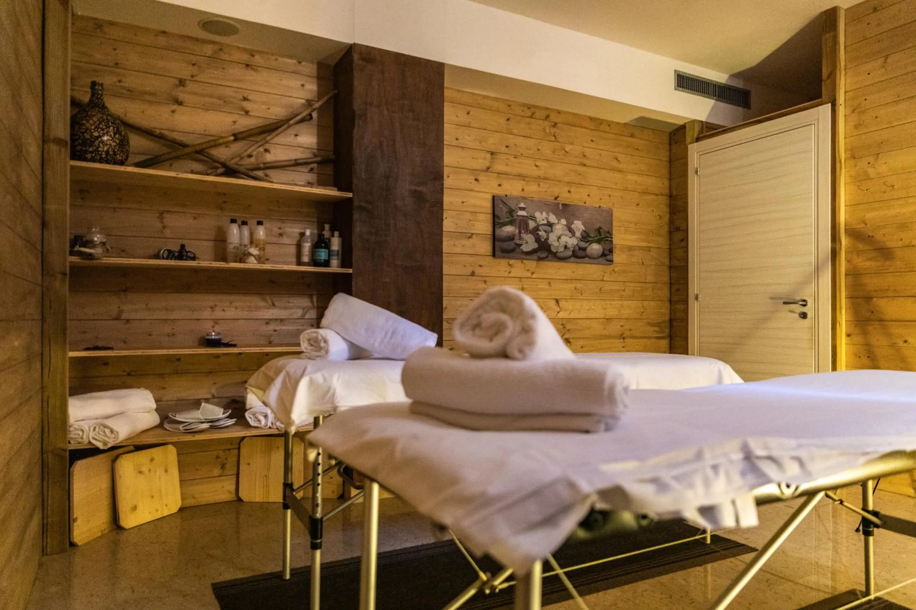 Massage, Bed in Hotel Villa Venus Resort & SPA