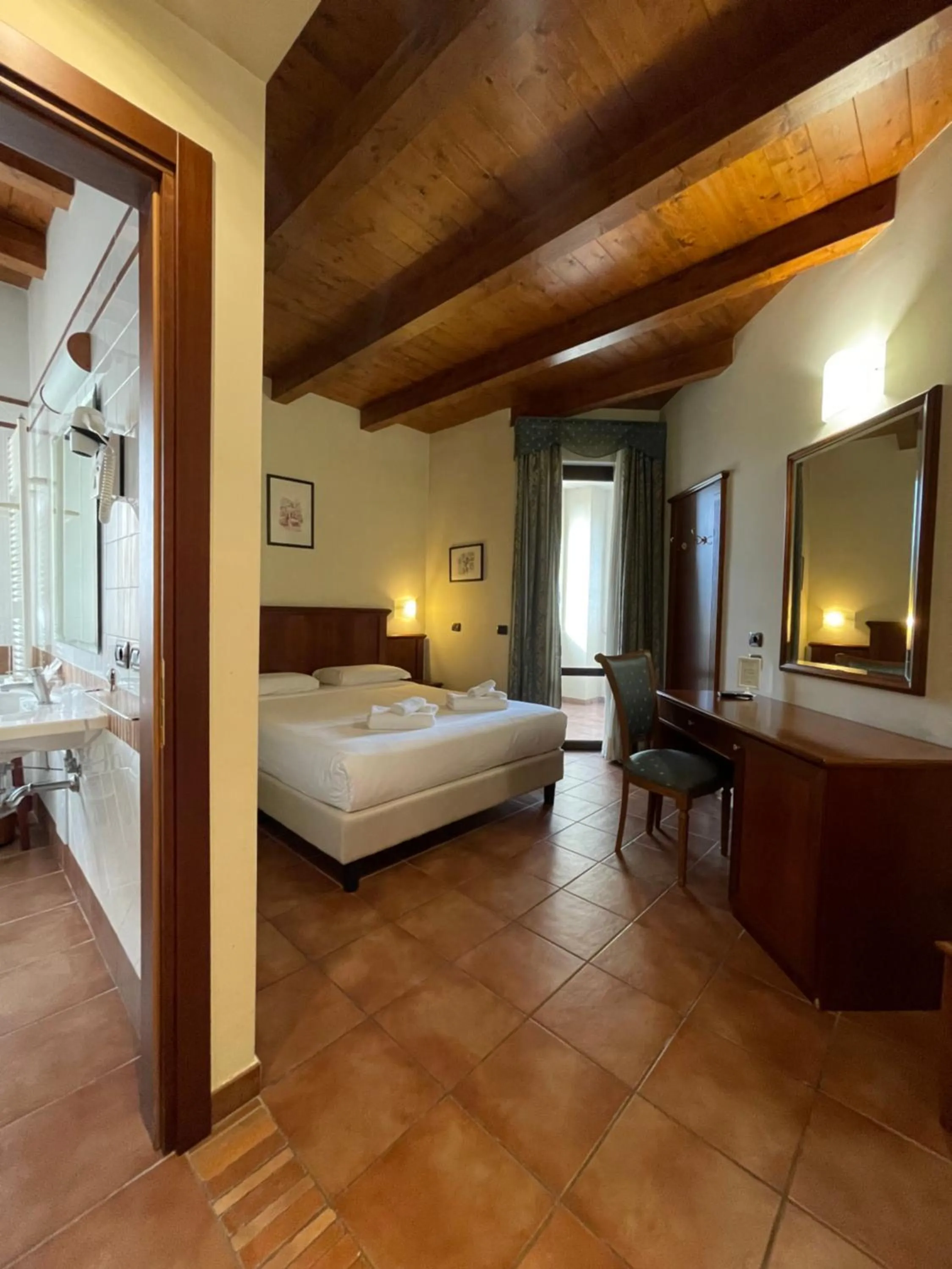 Bedroom, Bed in Hotel Villa Venus Resort & SPA