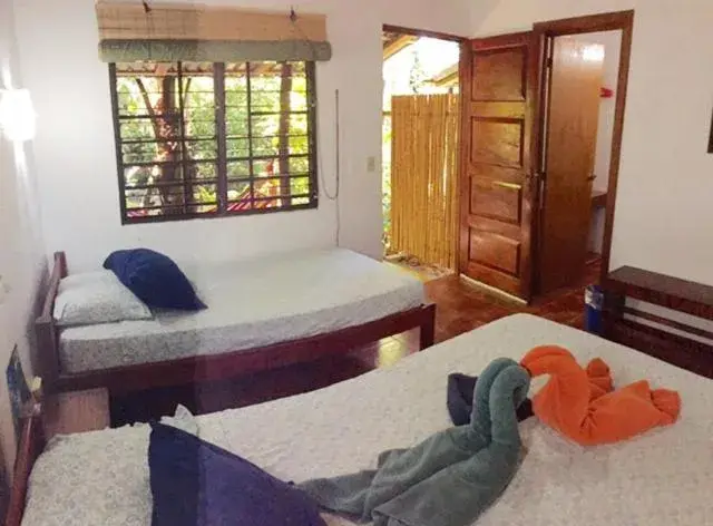 Standard Double Room with Fan in Hotel Tropical Sands Dominical Standard Double Room with Fan in Hotel Tropical Sands Dominical