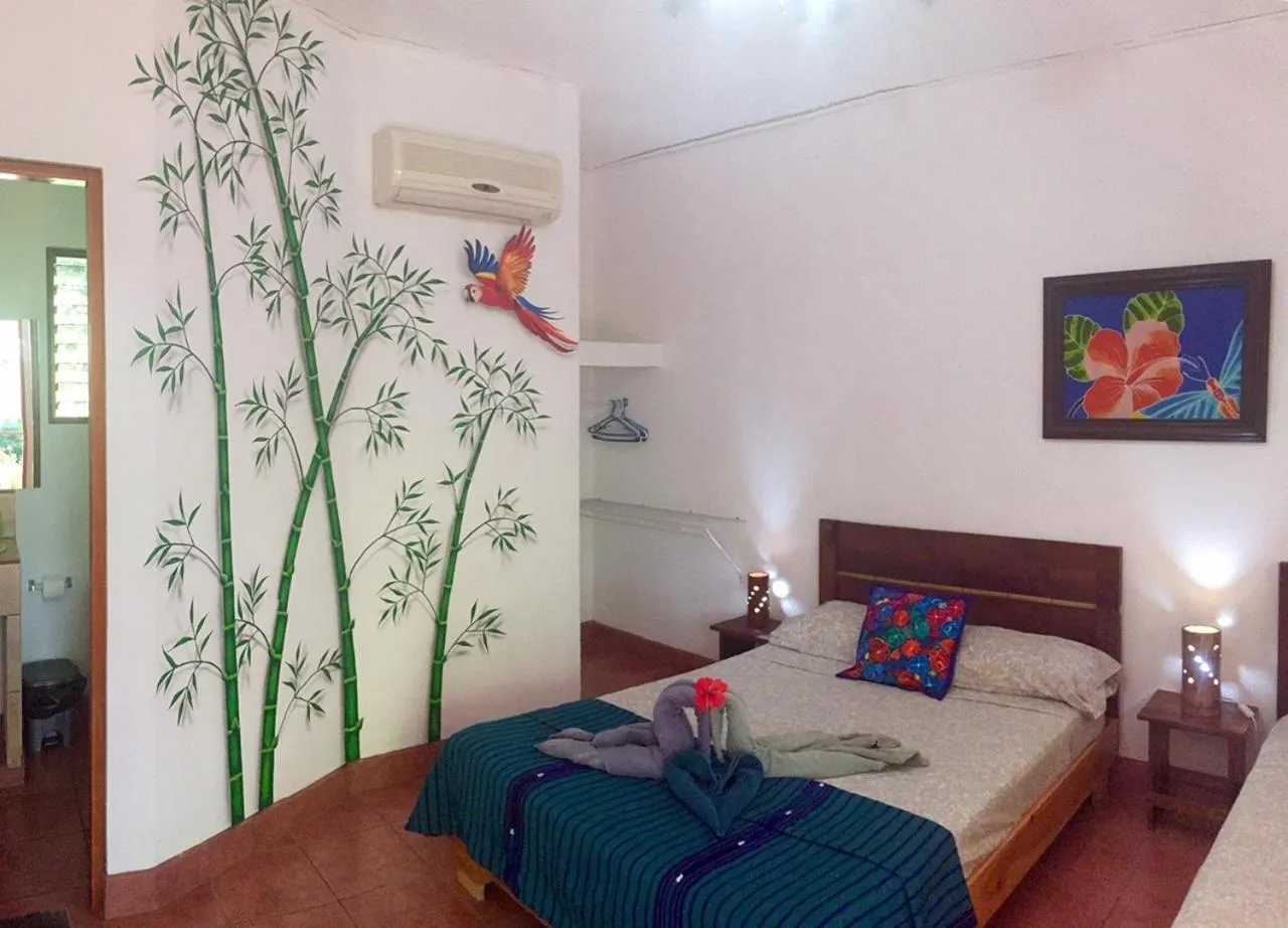 Bedroom, Bed in Hotel Tropical Sands Dominical