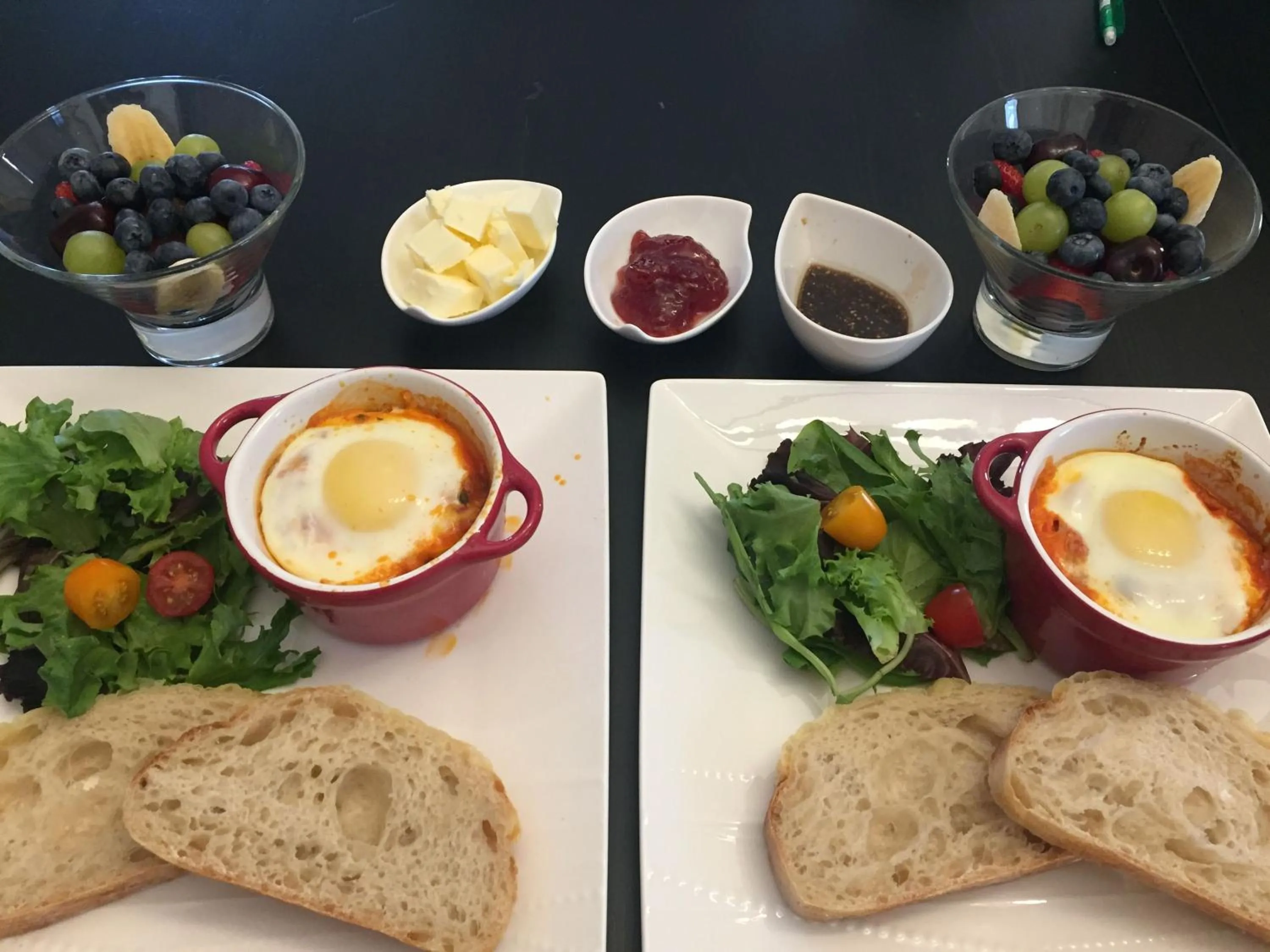 Breakfast in Bed & Breakfast Monarch