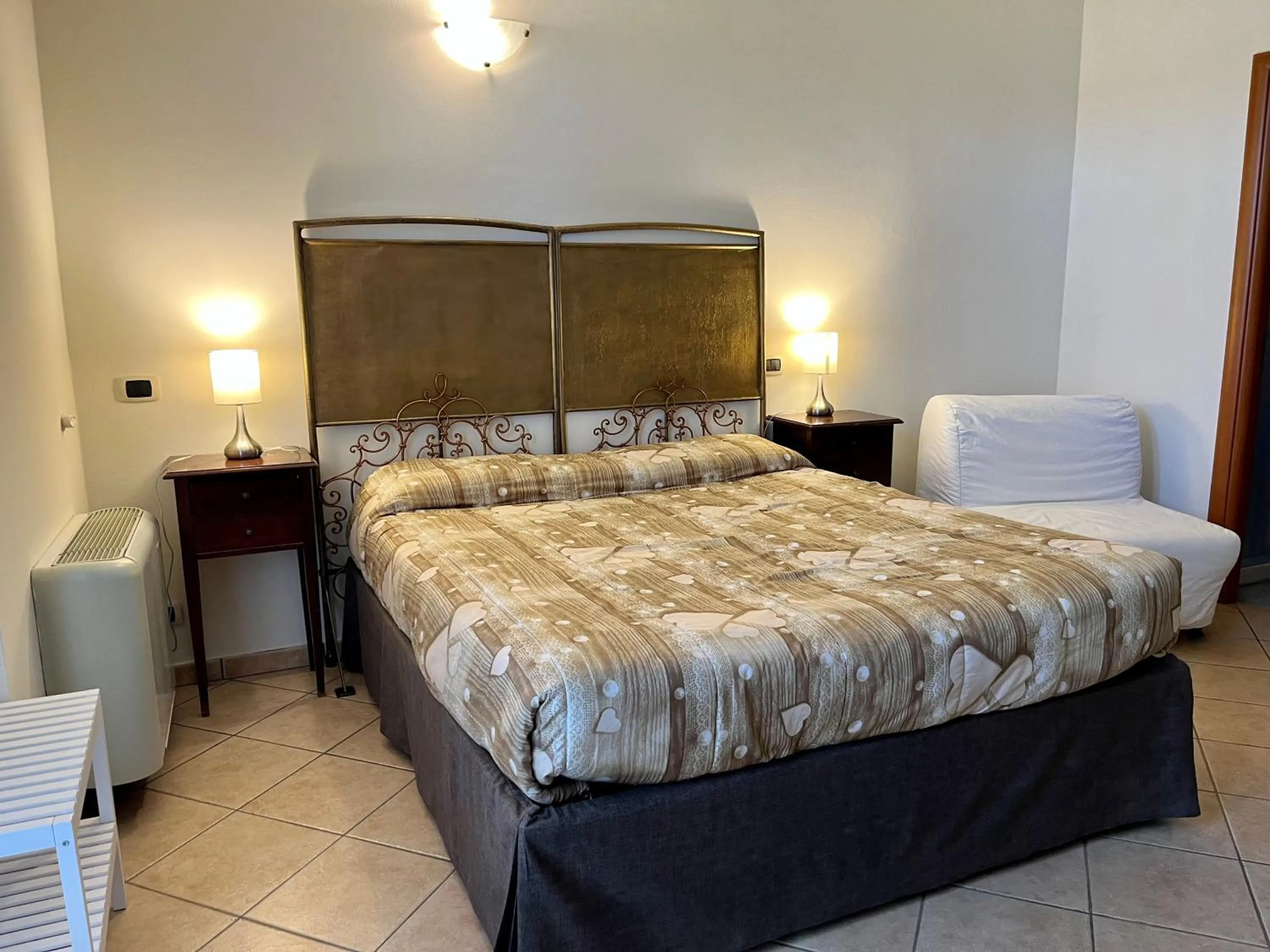Basic Triple Room in La Cascina Del Castello