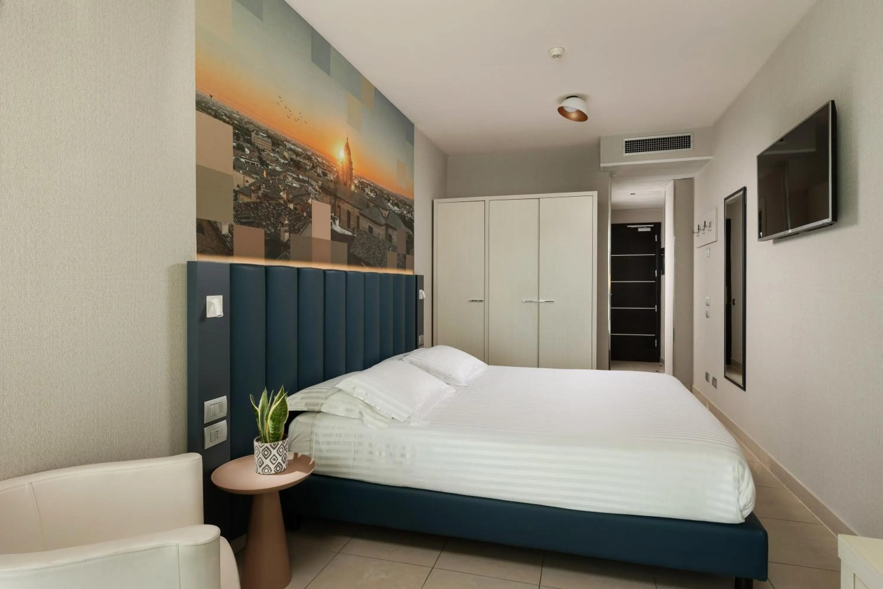 Bed in Mercure Hotel Rimini Artis