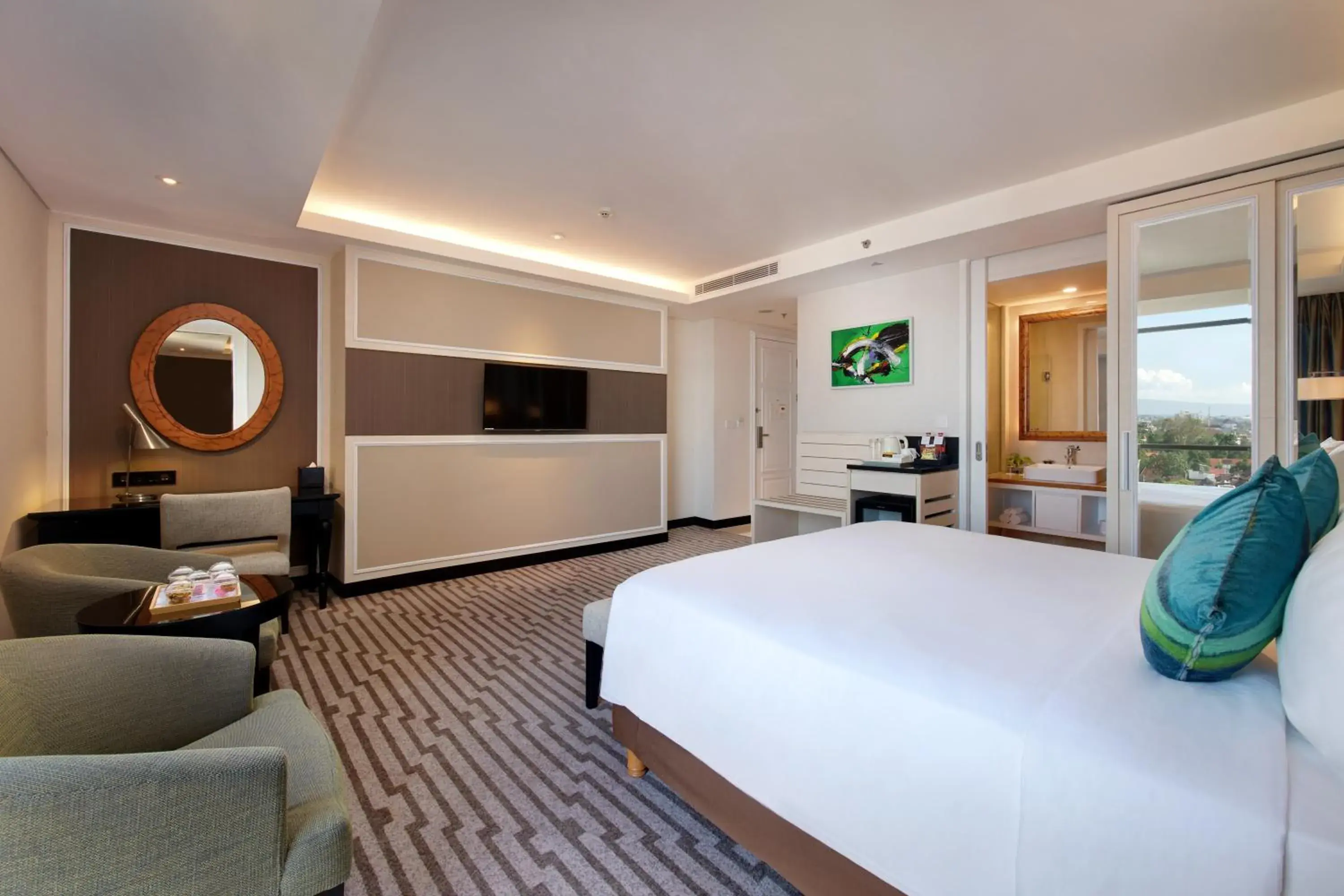 Grand Deluxe Room in Swiss-Belboutique Yogyakarta Grand Deluxe Room in Swiss-Belboutique Yogyakarta