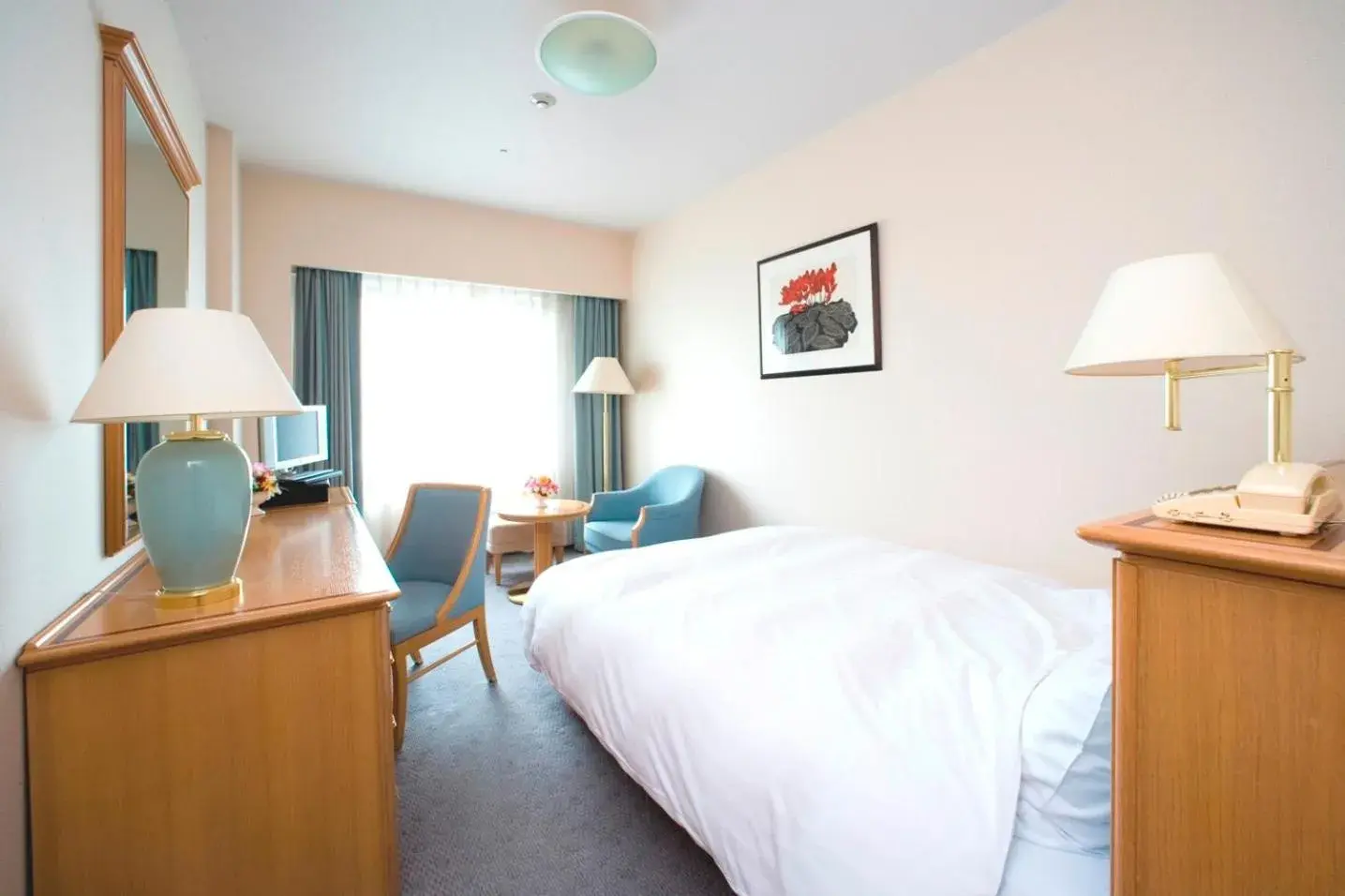 Bed in Hotel Hamatsu Bed in Hotel Hamatsu