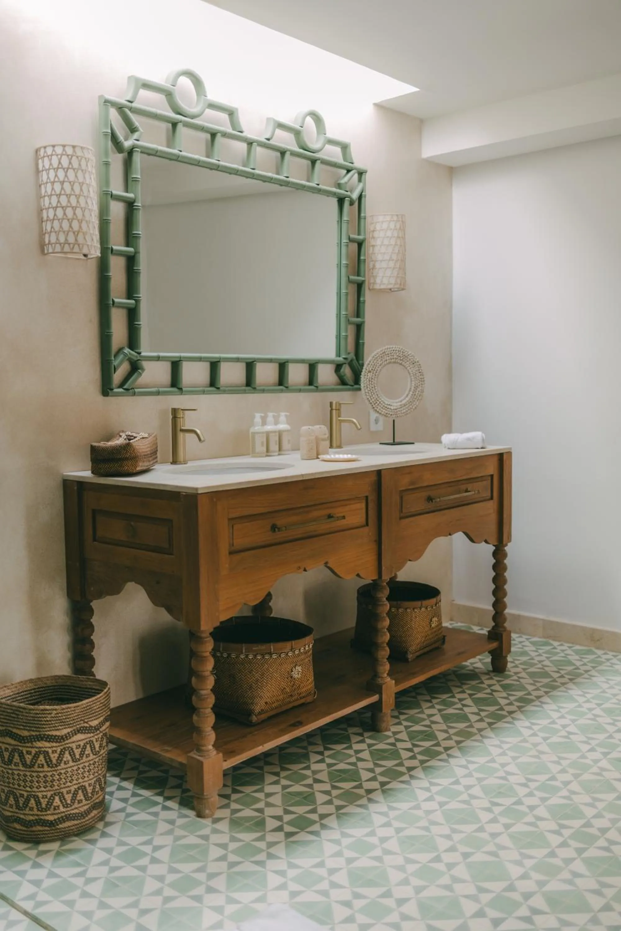 Bathroom in Calma Ubud Suite & Villas - Rice Fields View, Infinity Pool !