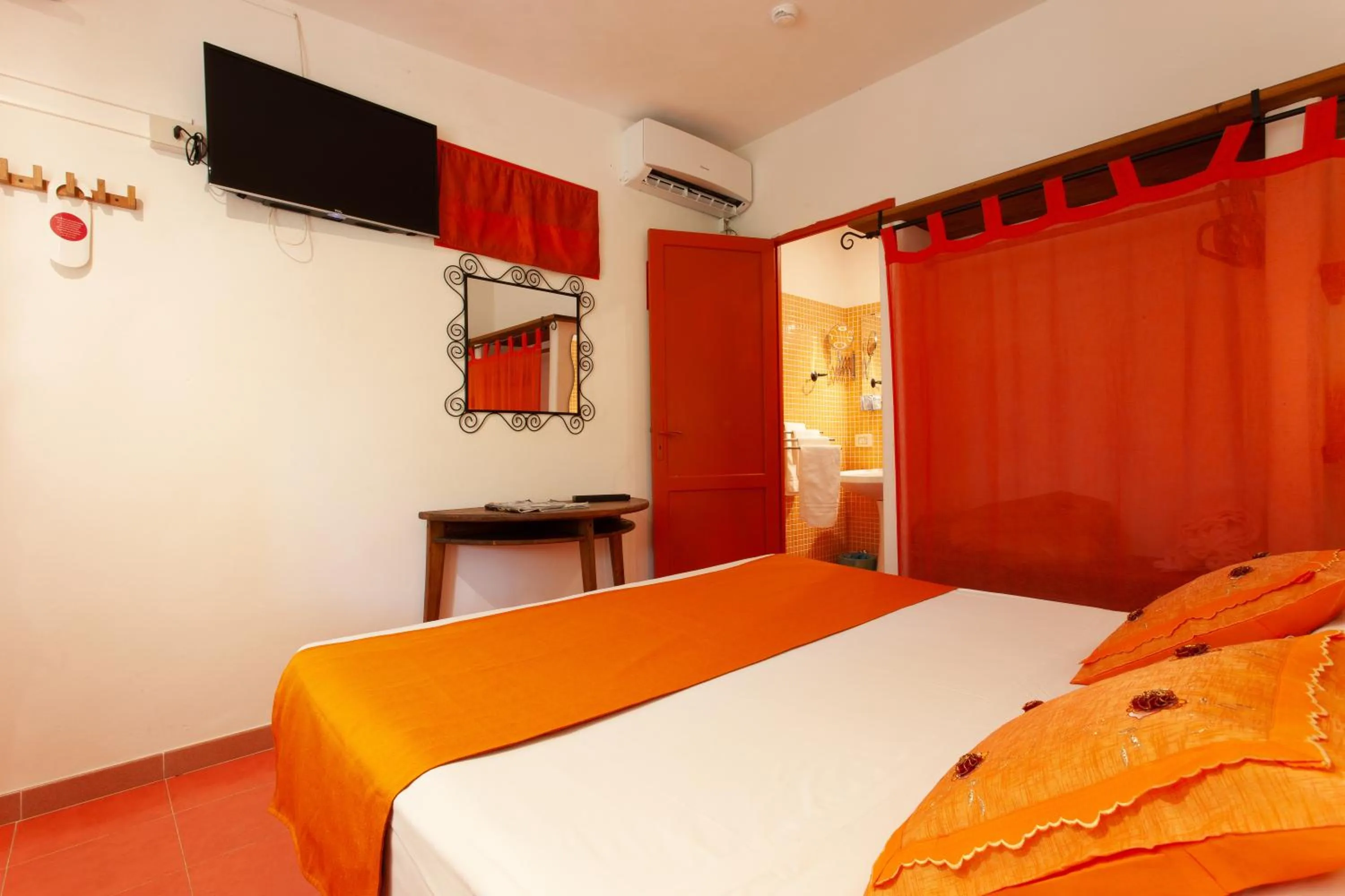 Photo of the whole room in L'Oasi Villaggio Albergo