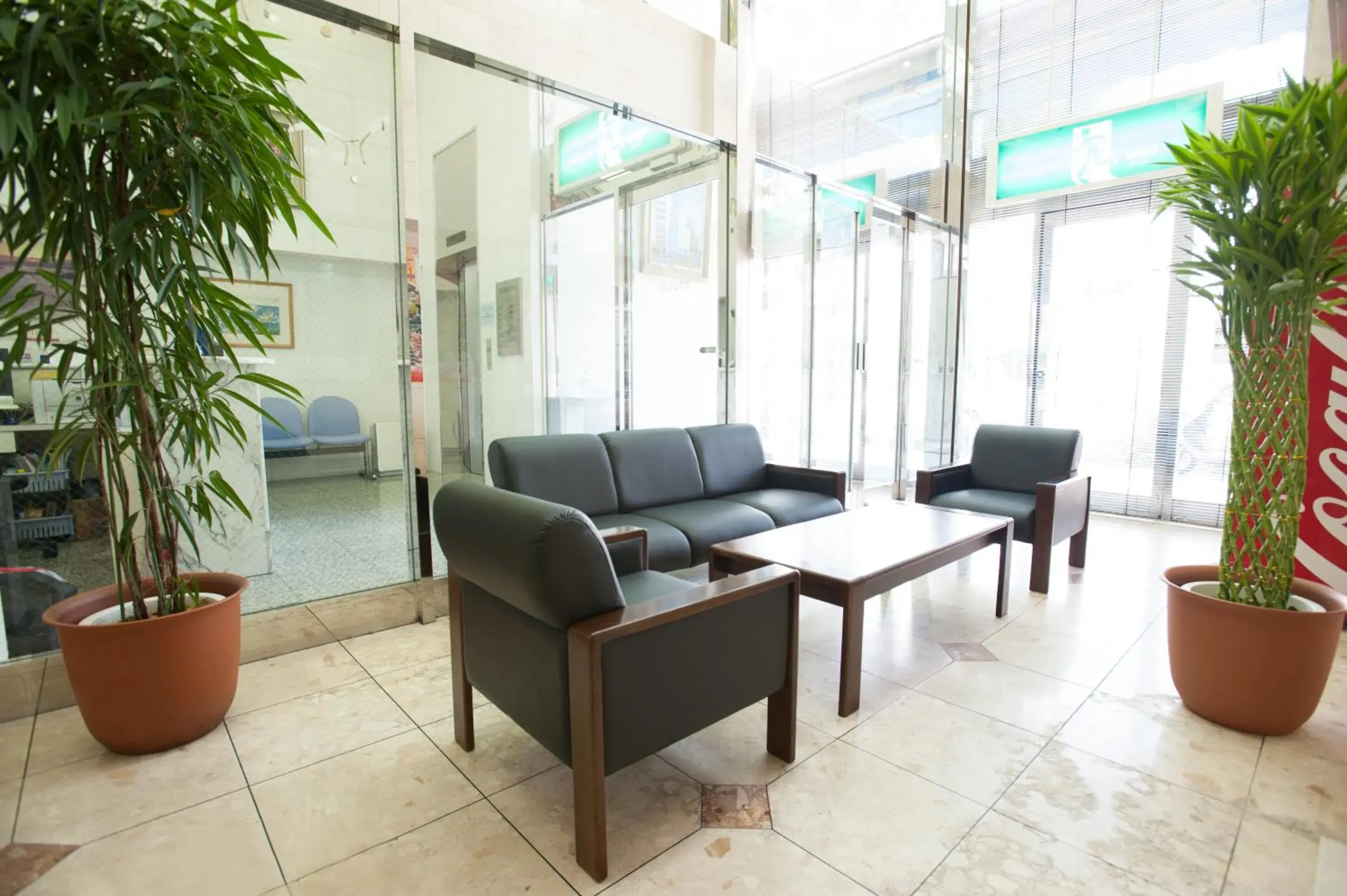 Lobby or reception in Hotel Yassa Lobby or reception in Hotel Yassa