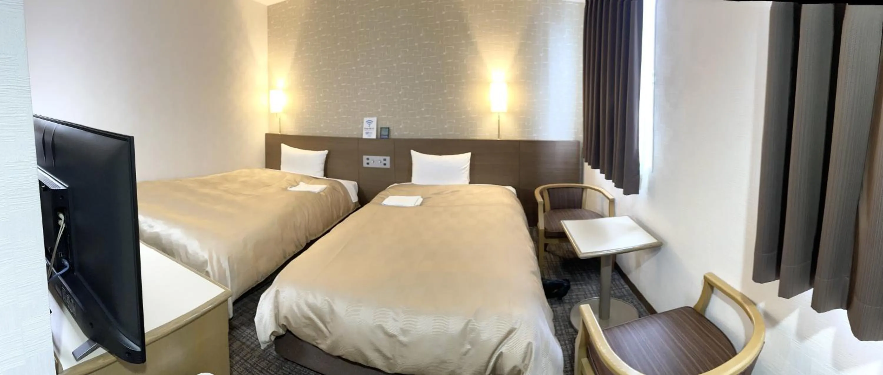 Photo of the whole room, Bed in Hotel Yassa