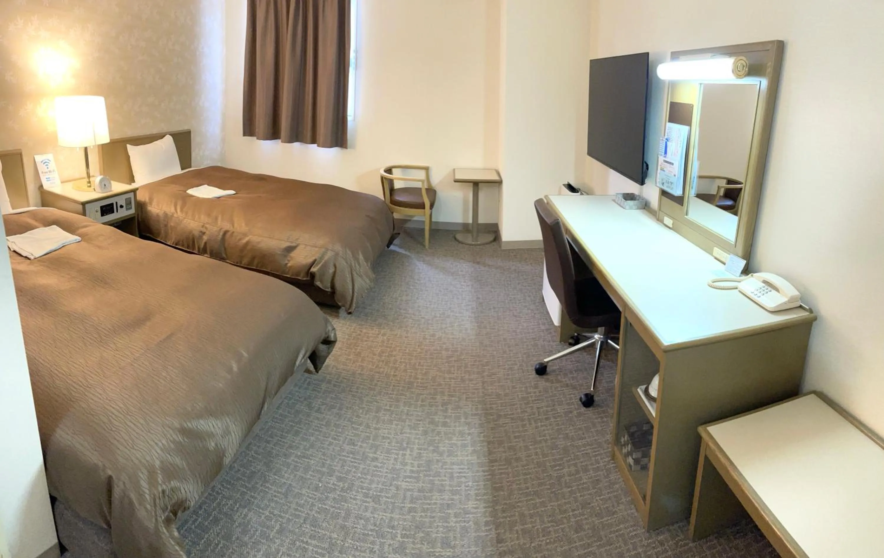 Photo of the whole room, Bed in Hotel Yassa