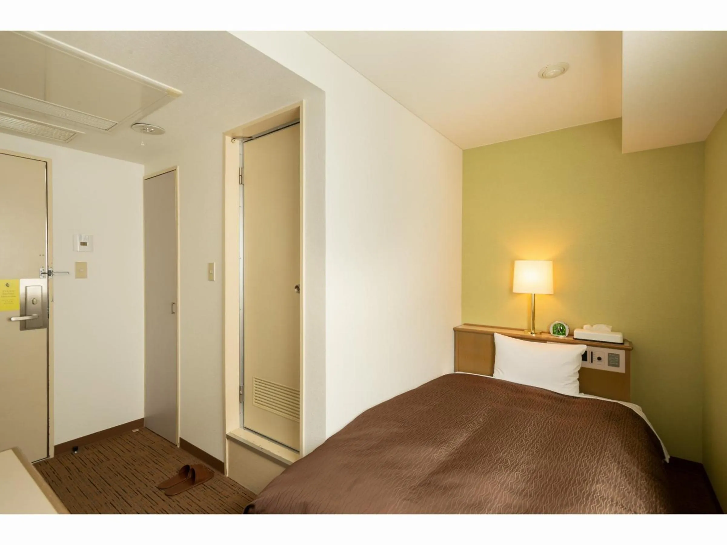 Photo of the whole room, Bed in Hotel Yassa