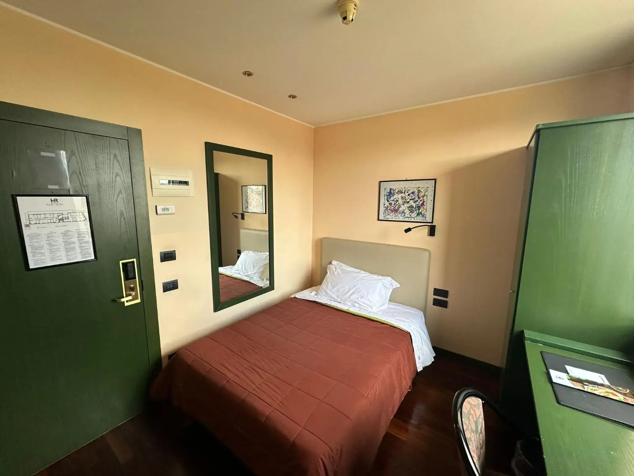 Photo of the whole room, Bed in Hotel Del Riale Photo of the whole room, Bed in Hotel Del Riale