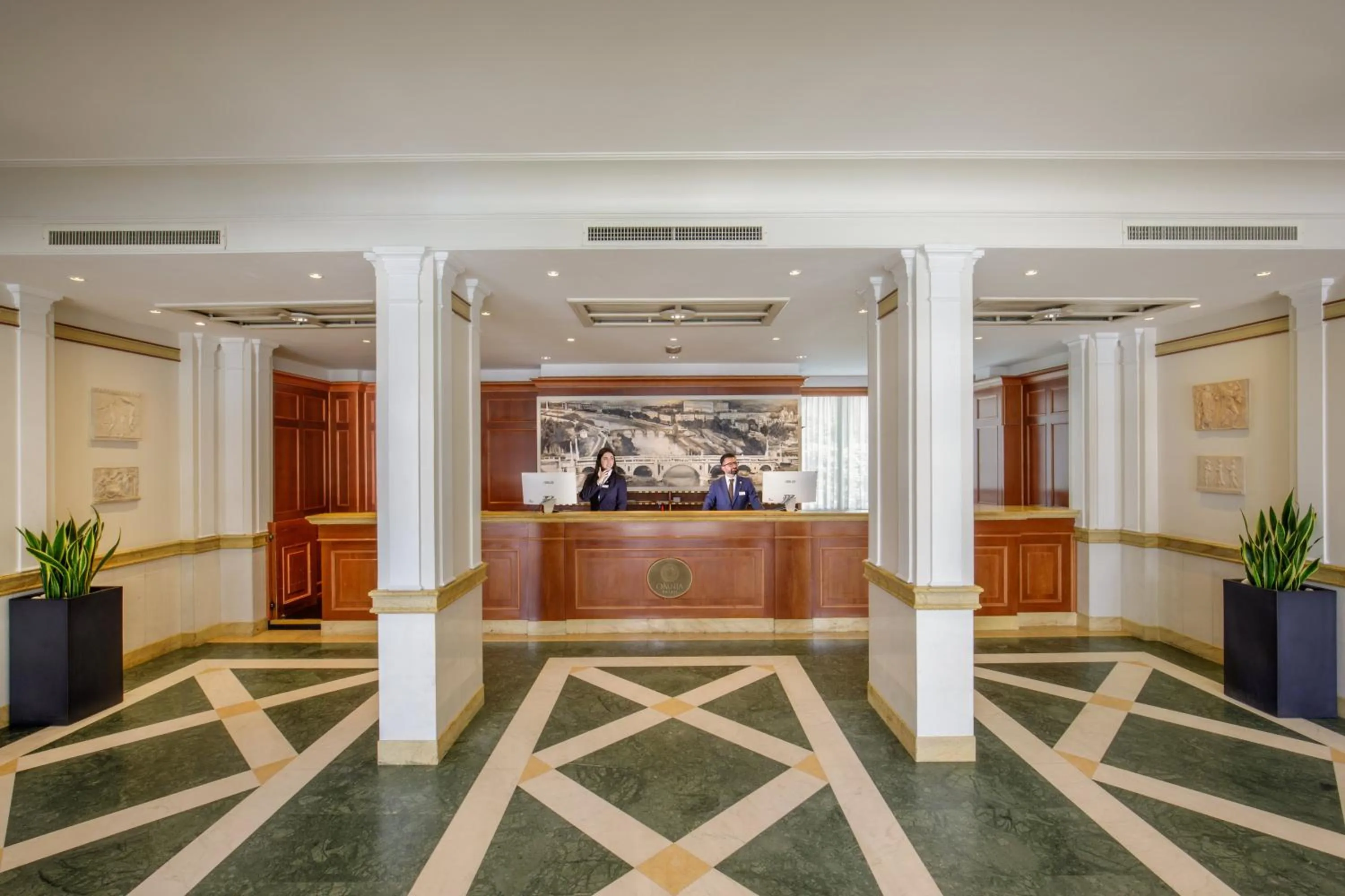 Lobby or reception in Grand Hotel Fleming by OMNIA hotels