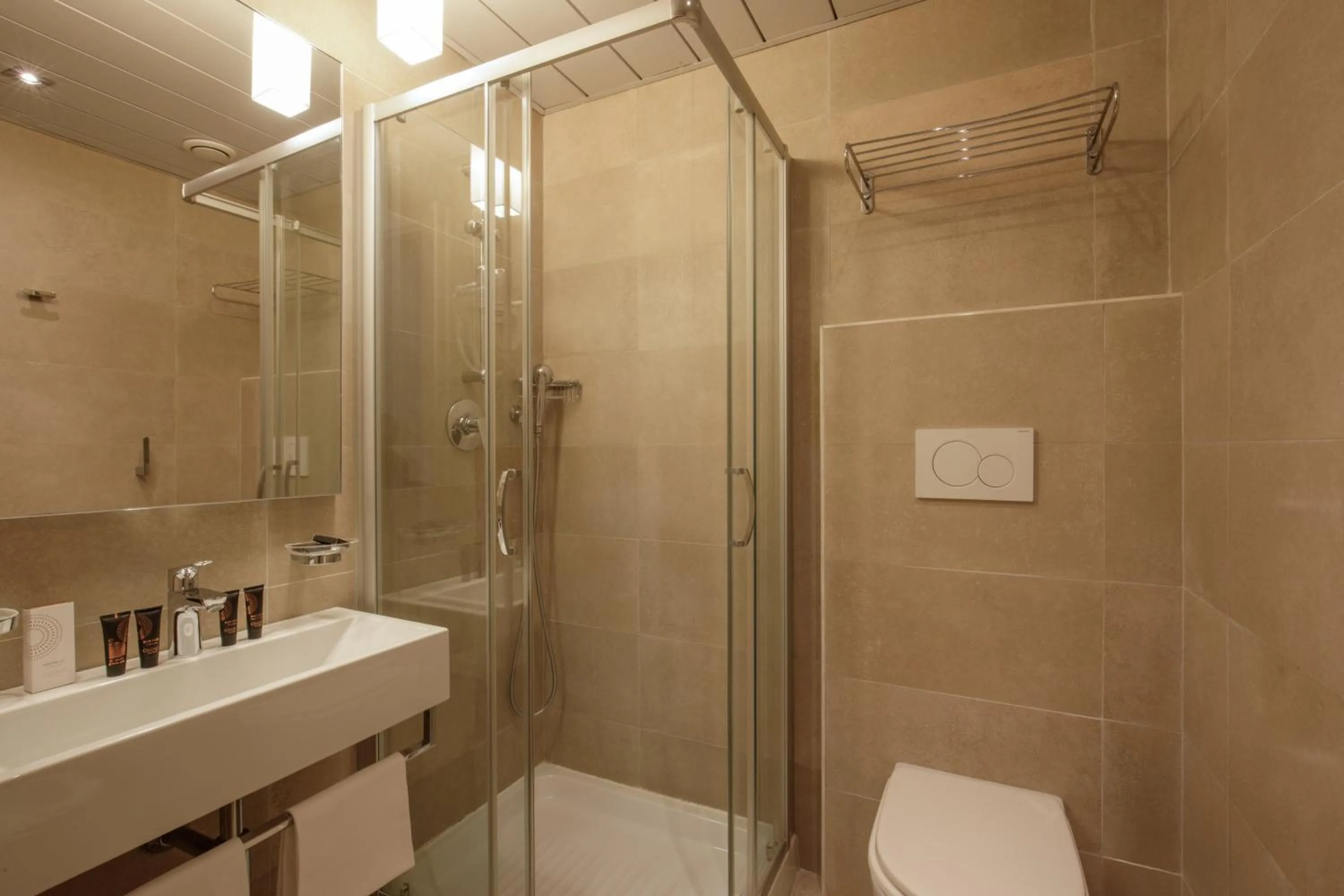 Bathroom in Grand Hotel Fleming by OMNIA hotels