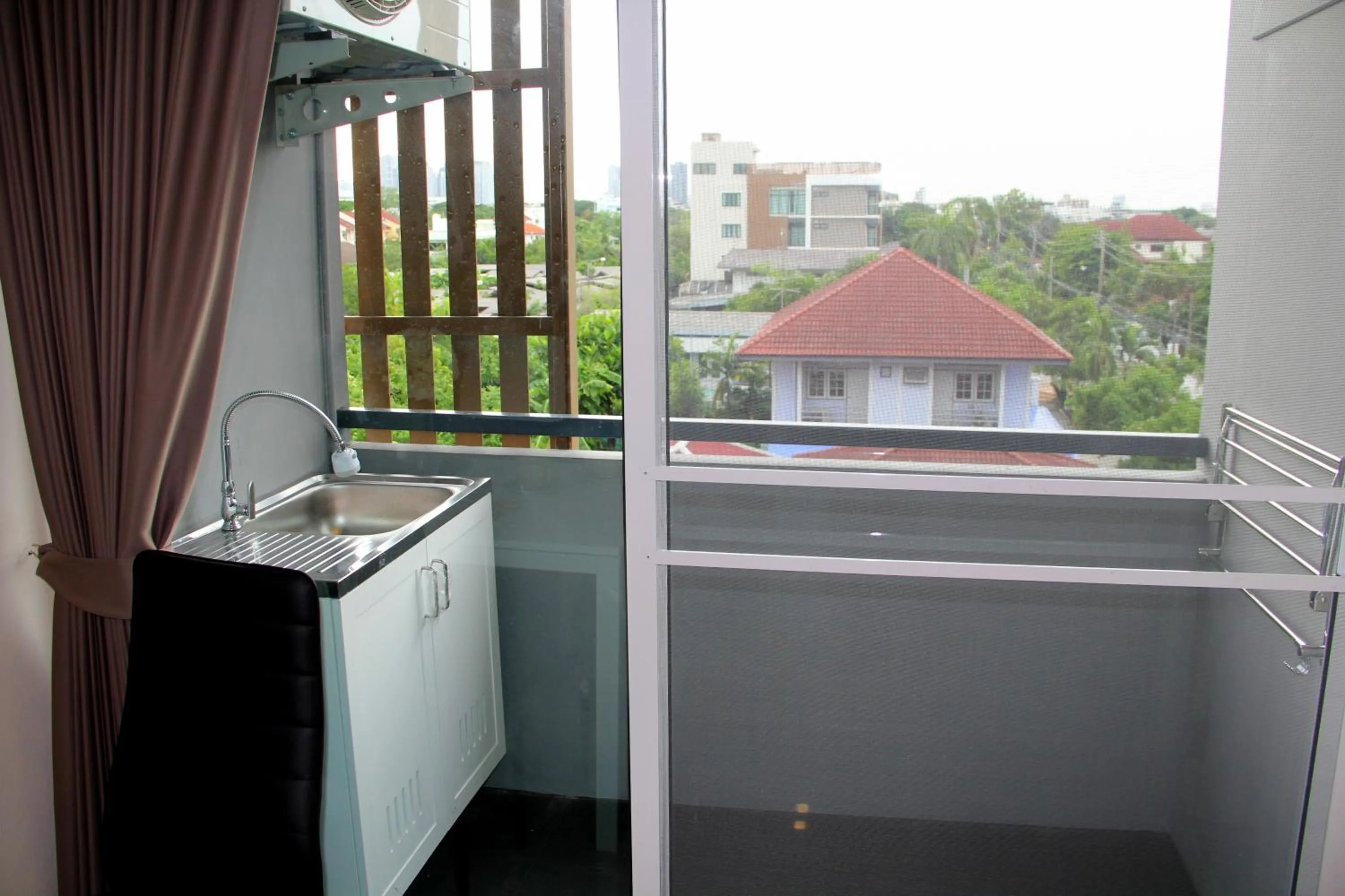 Balcony/Terrace in The Arni Sukhumvit 101