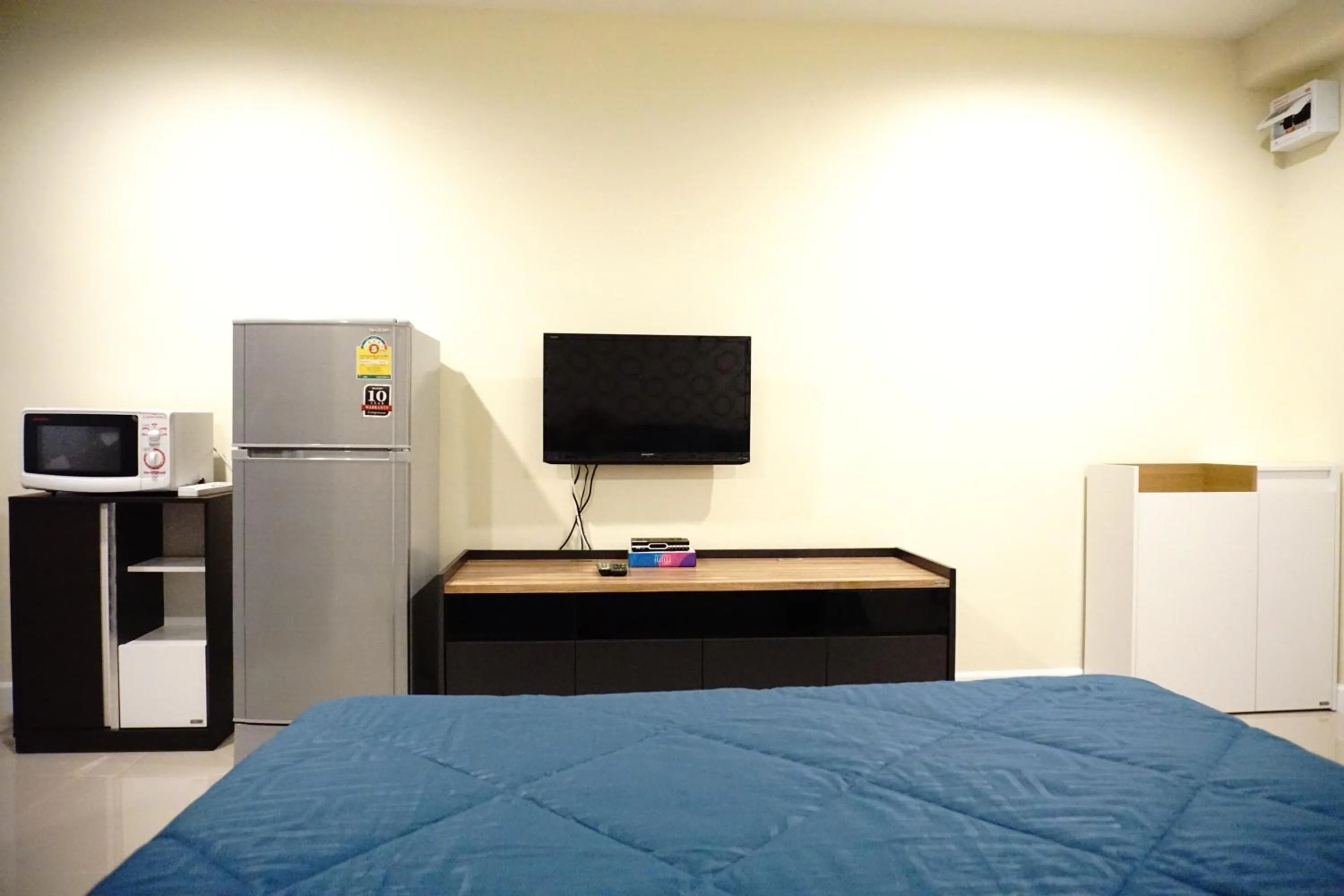 TV and multimedia, Bed in The Arni Sukhumvit 101