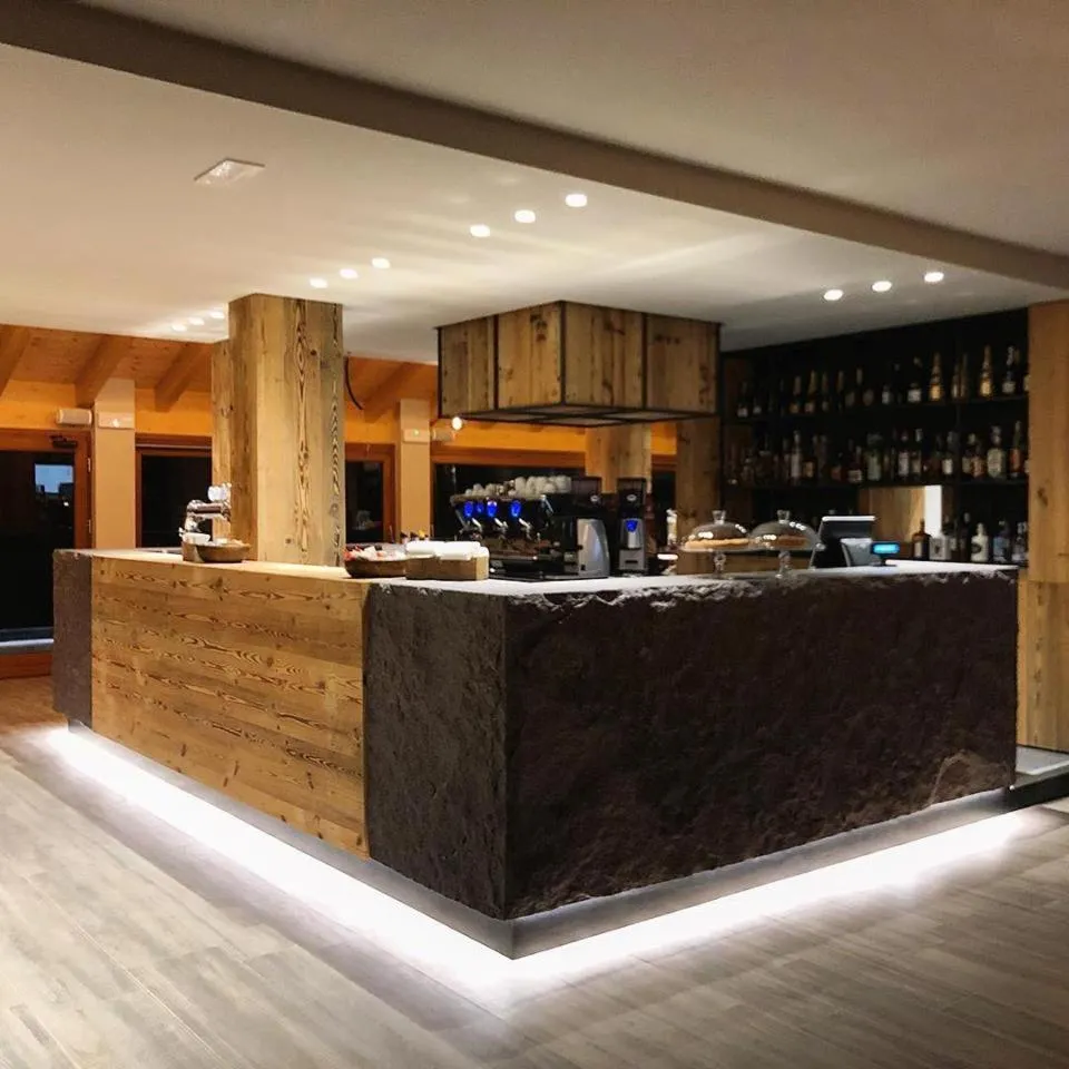 Lounge or bar in La Tana dell'orso Hotel & SPA