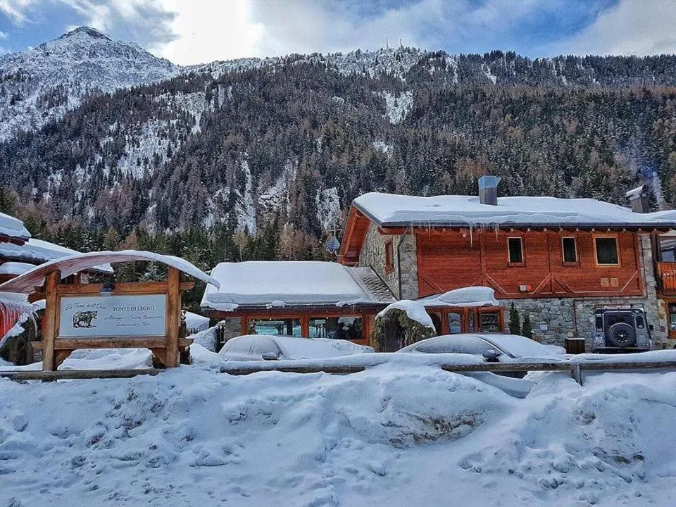 Property building in La Tana dell'orso Hotel & SPA