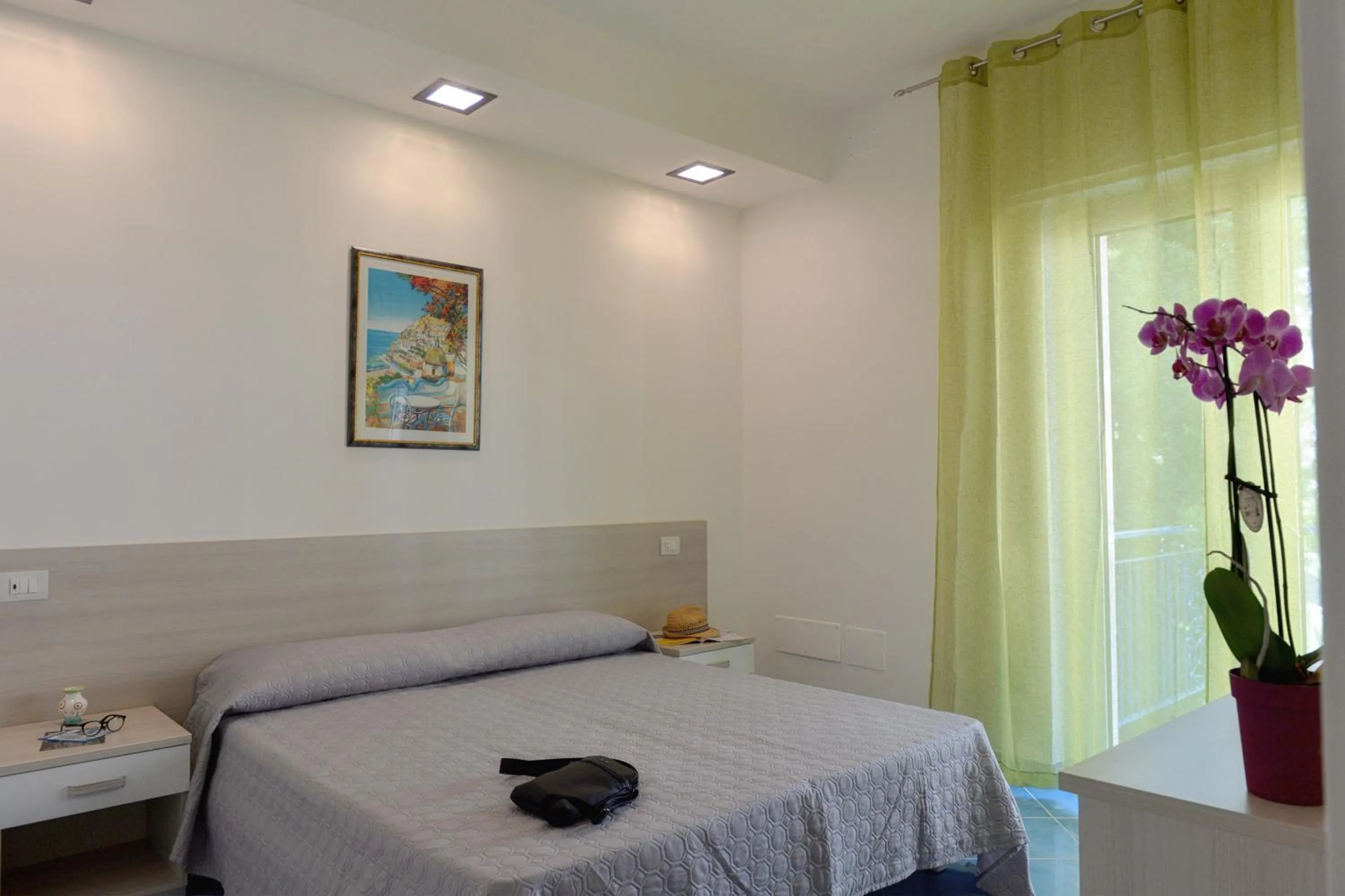 Photo of the whole room, Bed in Acquamarine Maiori Amalfi Coast