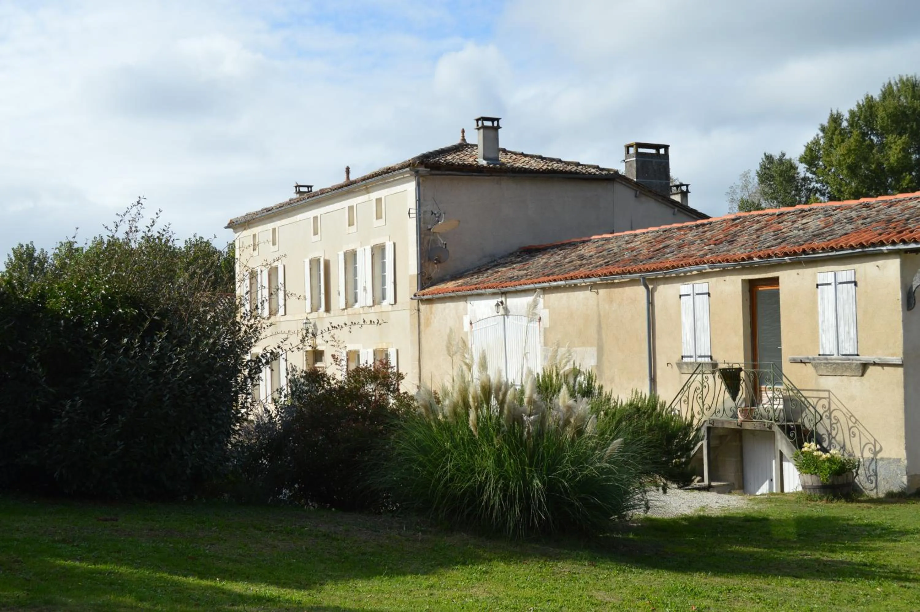 Property building in La Vieille Distillerie