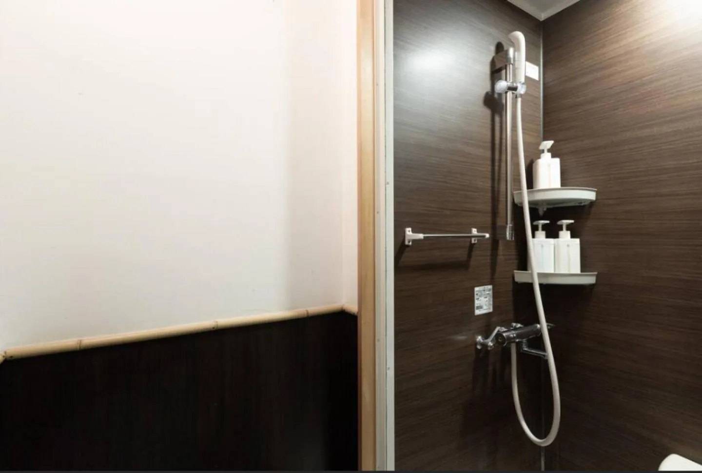 Shower in Guest House Koiya