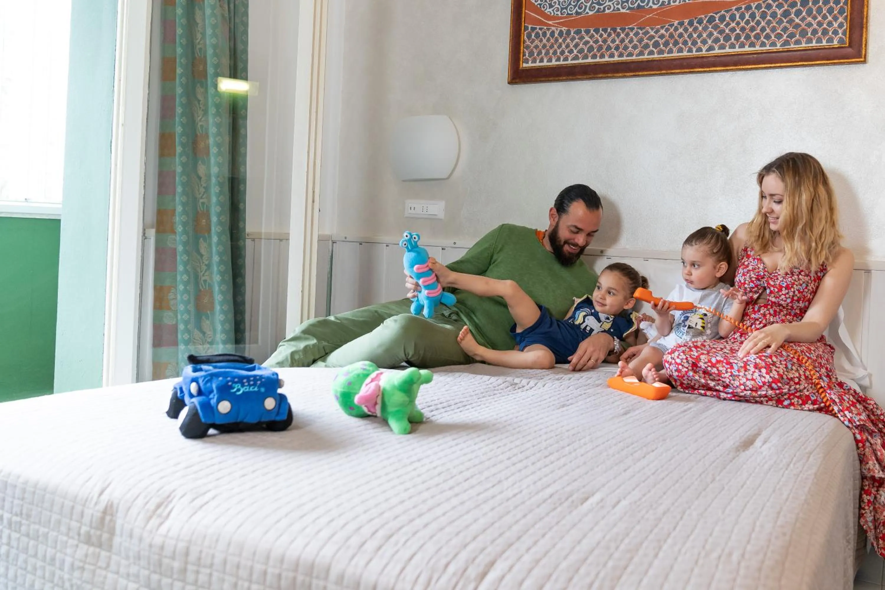 People, Bed in Hotel Columbia