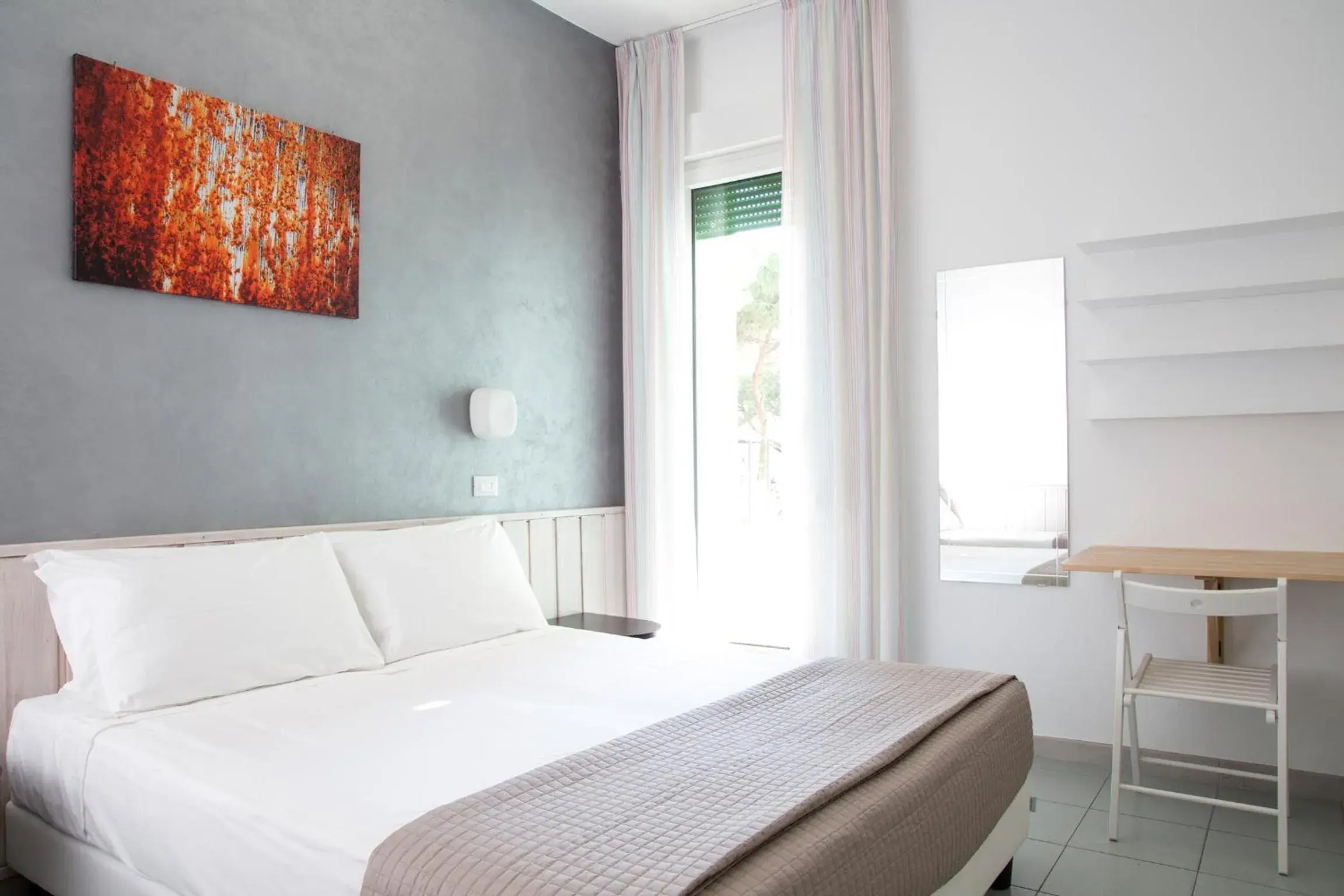 Double or Twin Room with Balcony in Hotel Columbia Double or Twin Room with Balcony in Hotel Columbia