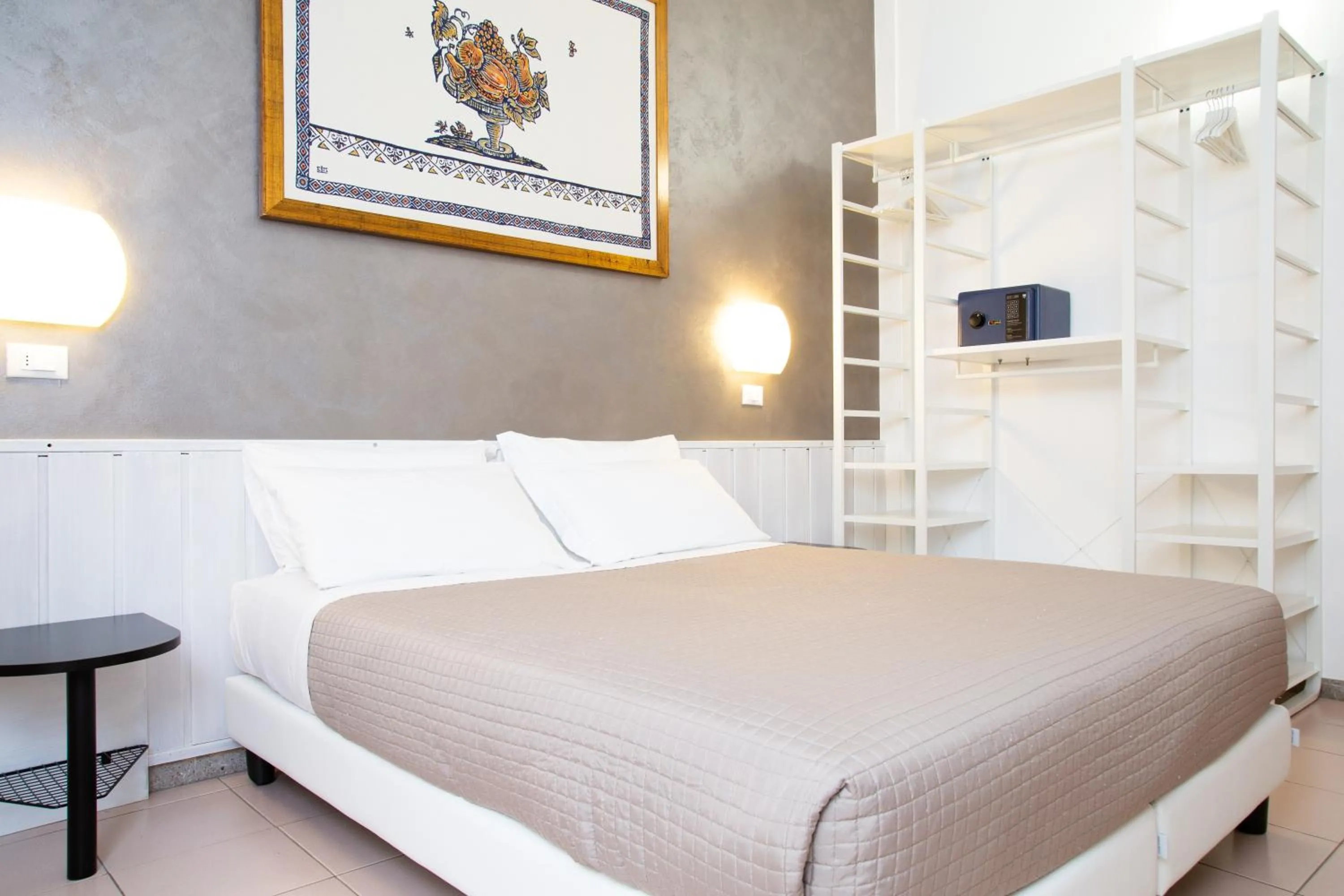 Photo of the whole room, Bed in Hotel Columbia