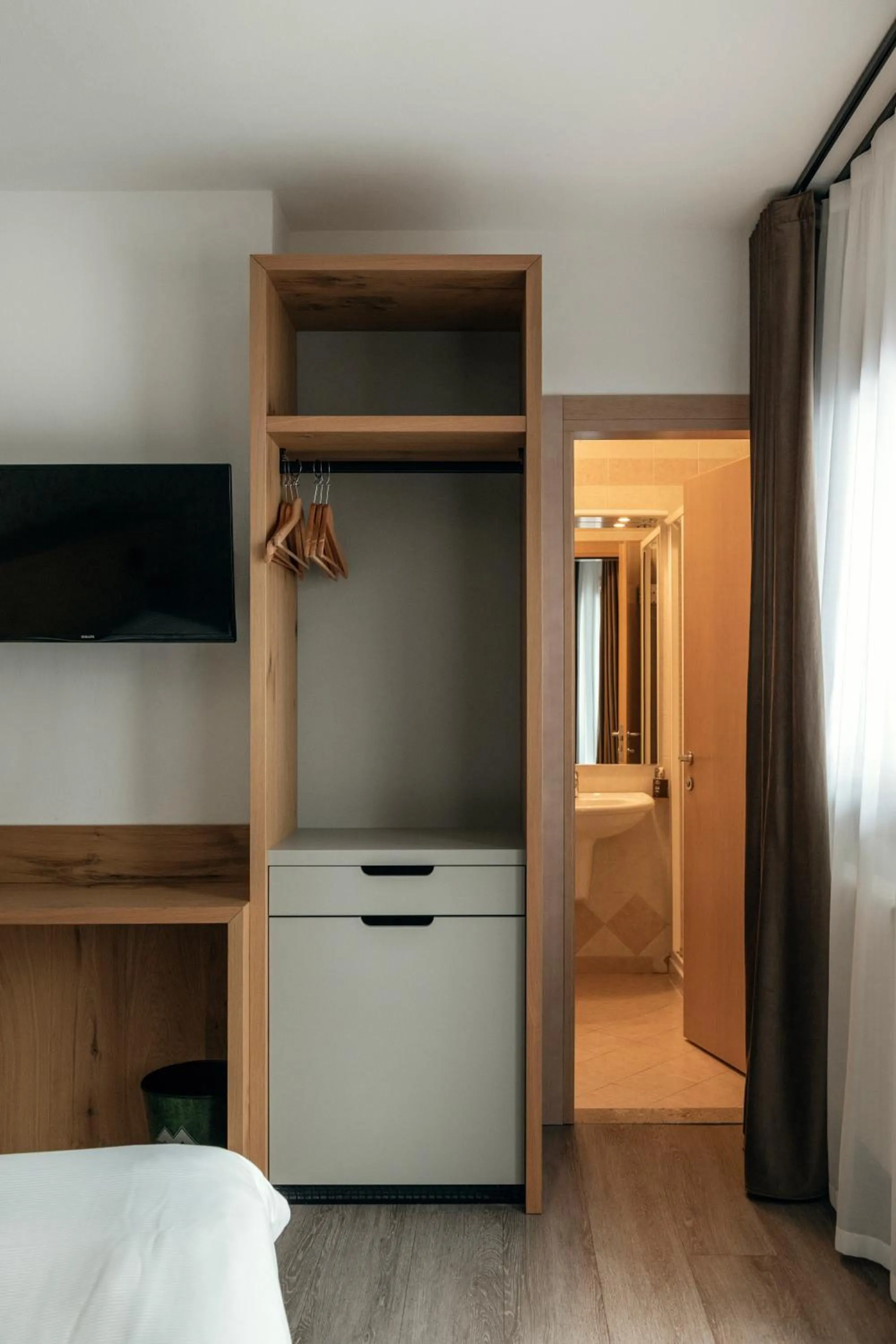 Bedroom, Bed in Hotel Montana