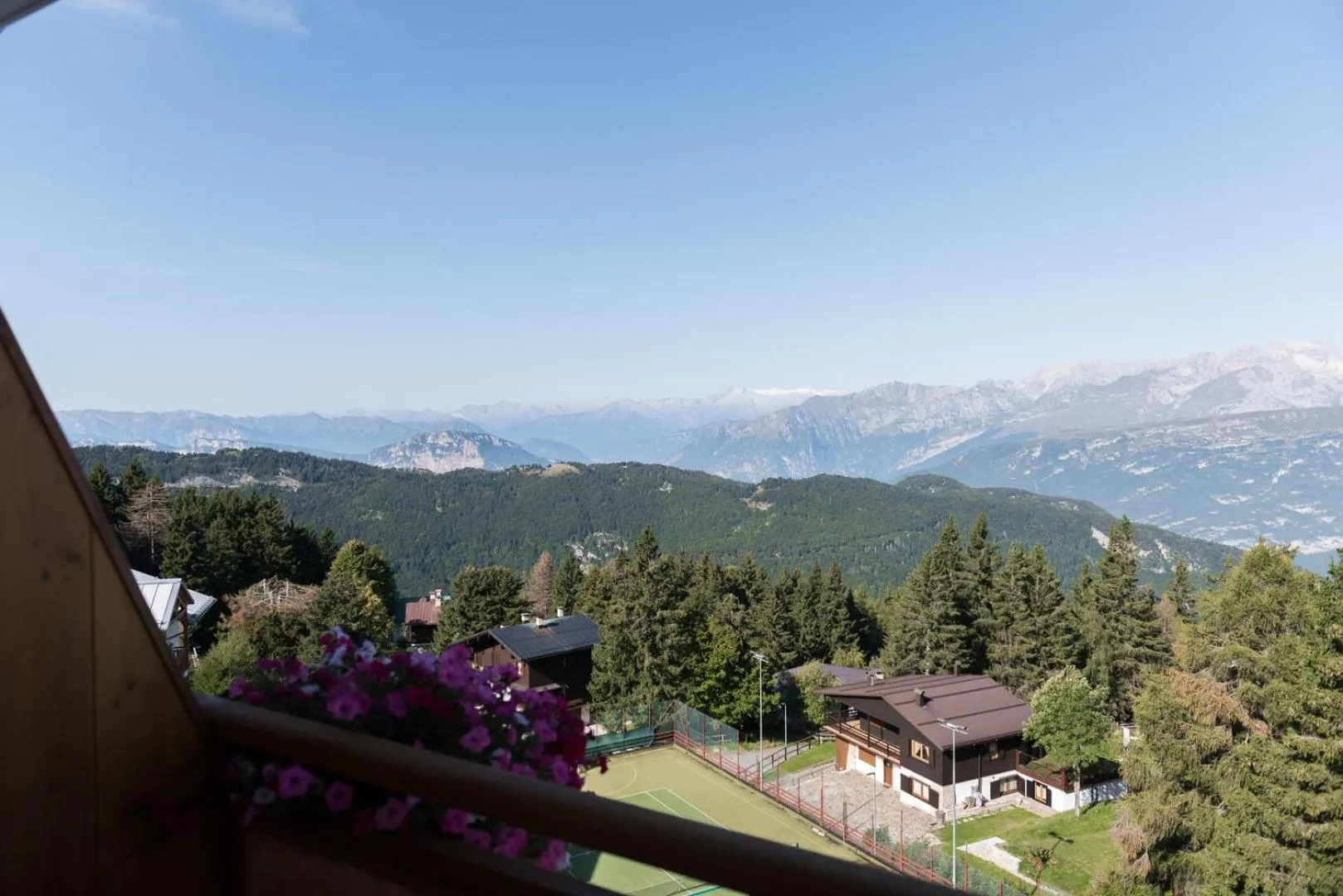 Spring in Hotel Montana