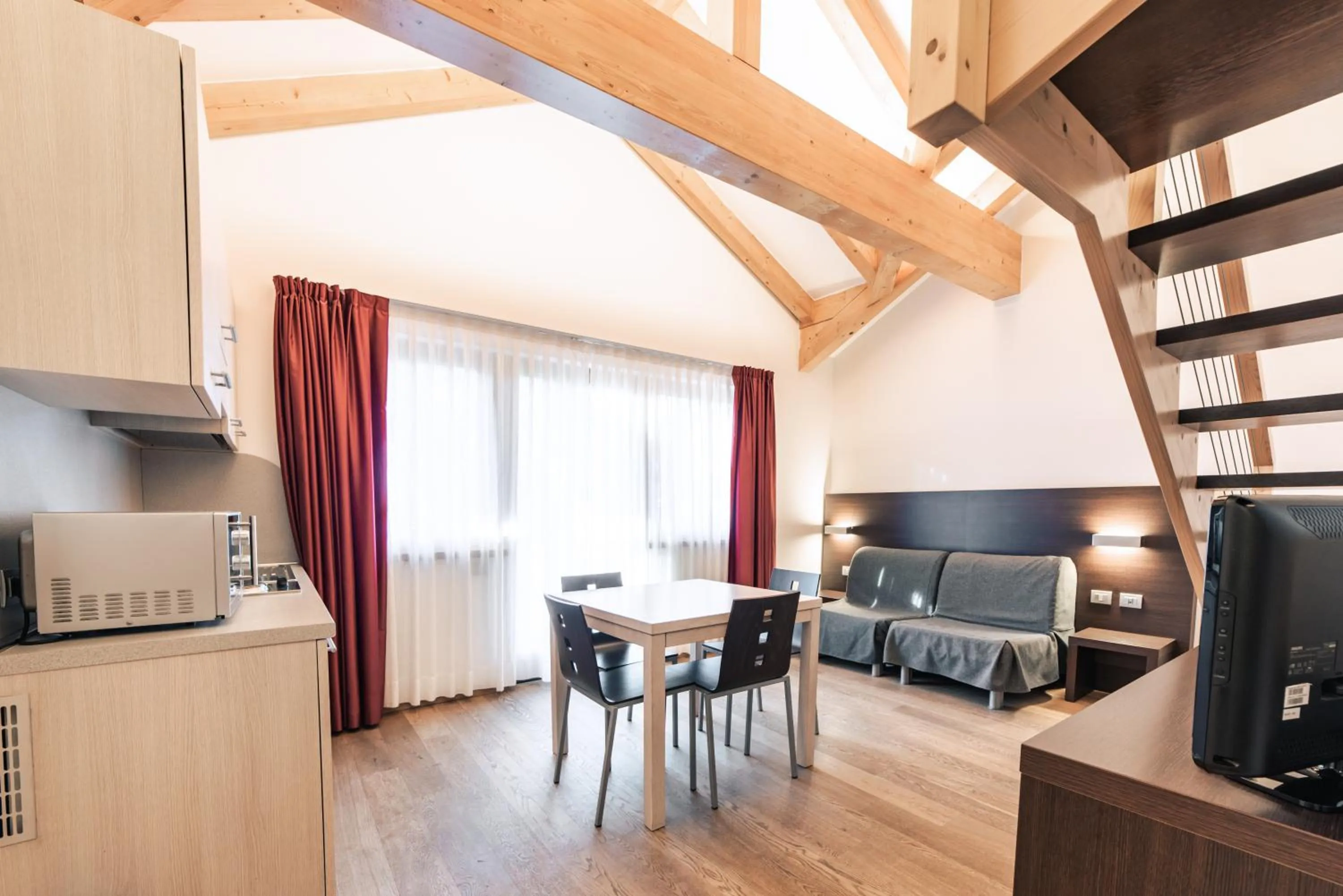 Photo of the whole room in Hotel Montana