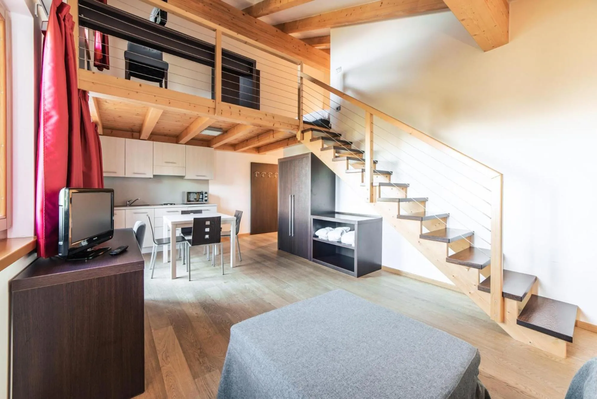 Kitchen or kitchenette in Hotel Montana