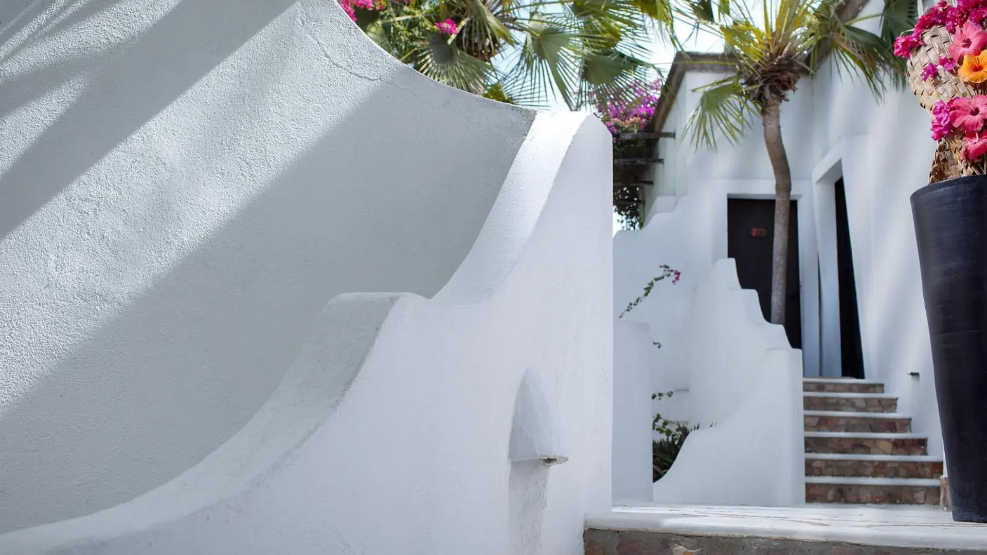 Facade/entrance in My Blue Hotel Facade/entrance in My Blue Hotel