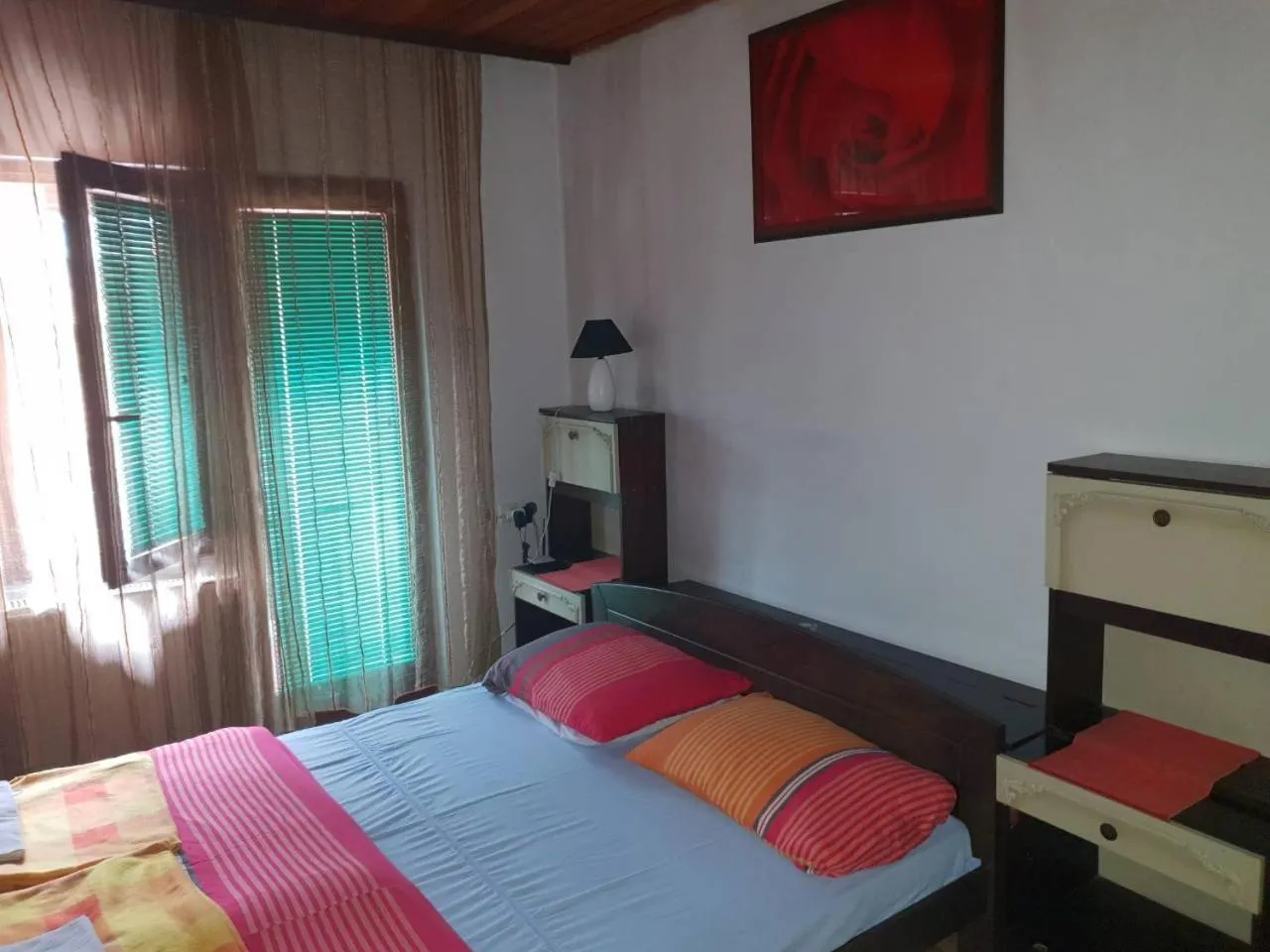 Photo of the whole room, Bed in Vila De turist