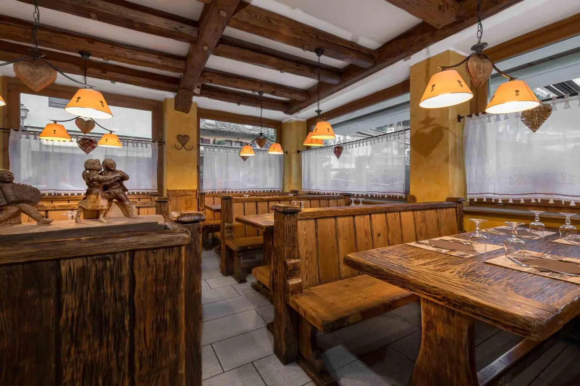 Restaurant/places to eat in Locanda Bellevue